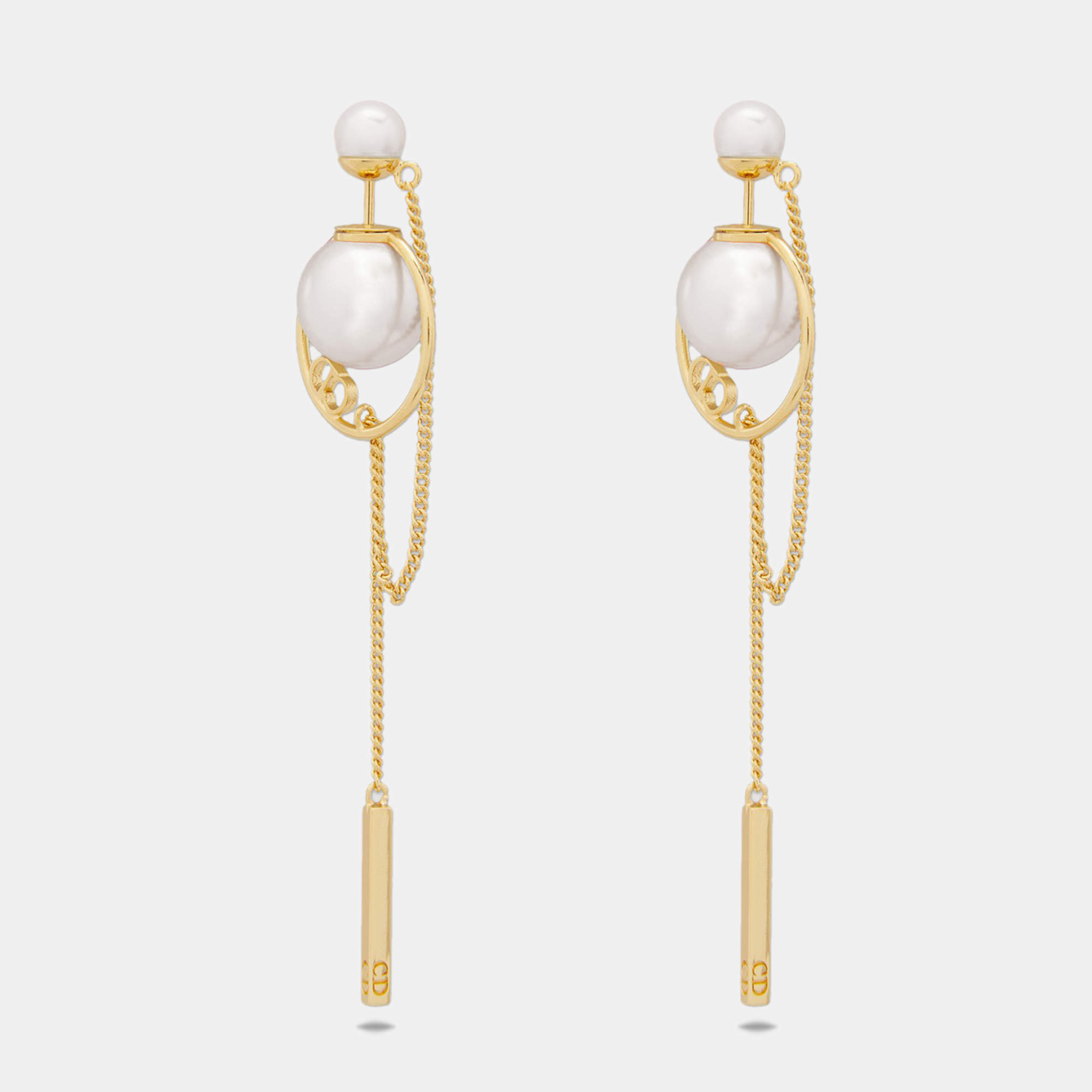 Pre Owned Dior Tribales Faux Pearl Gold Tone Chain Dangle Earrings