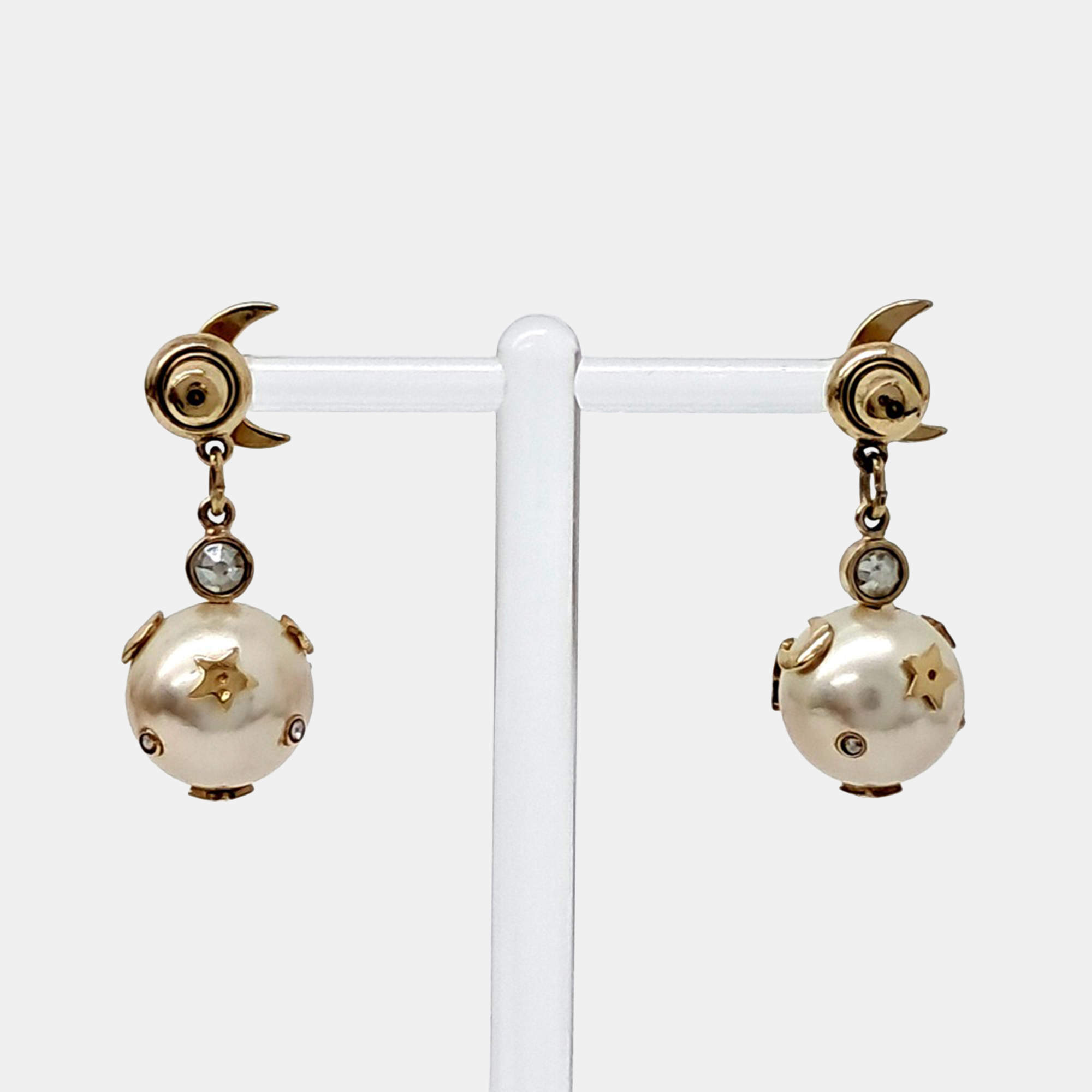 Pre Owned Dior Gold Tone Pearl Earrings