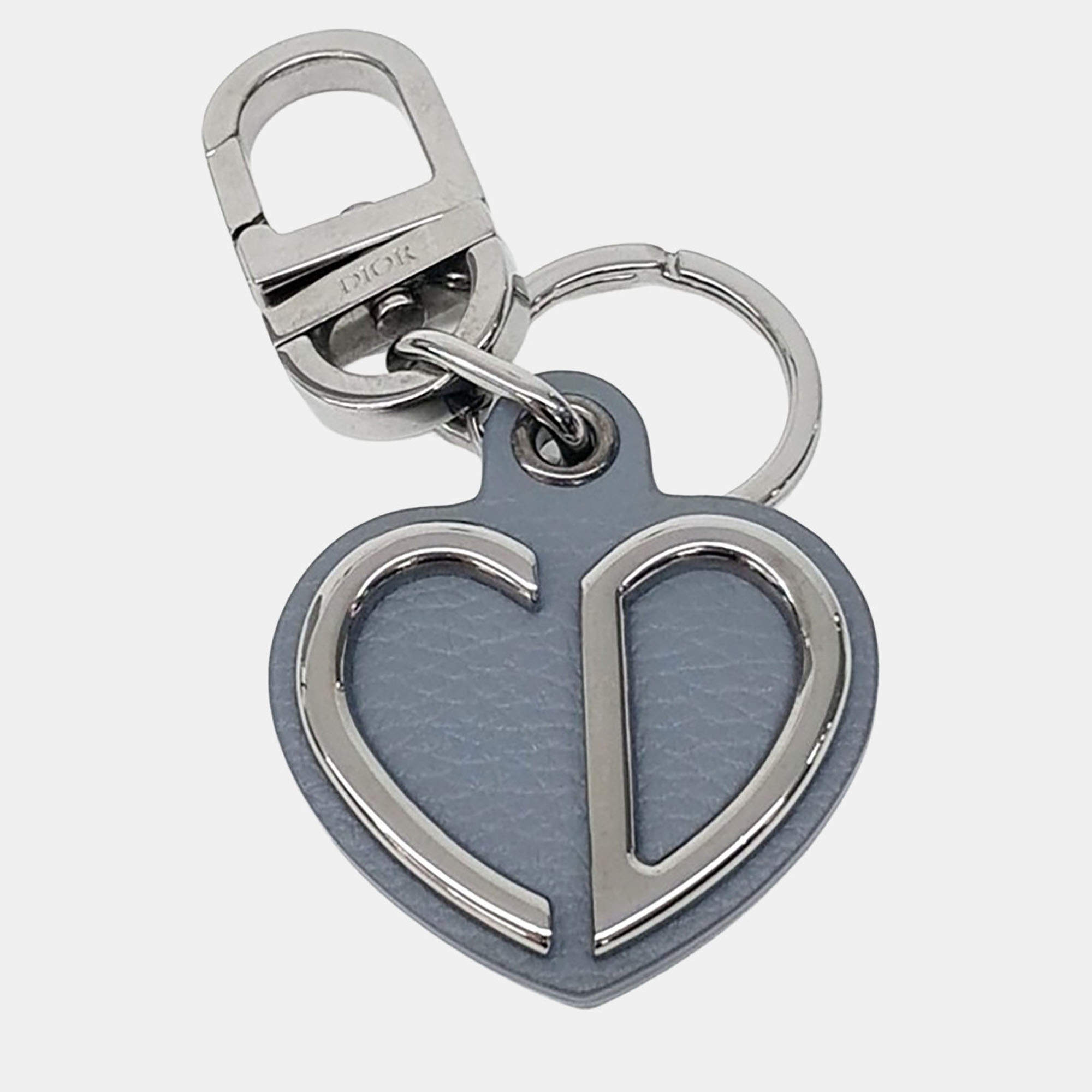 مملوكة مسبقًا Christian Dior Blue/Silver Keyring and Bag Charm