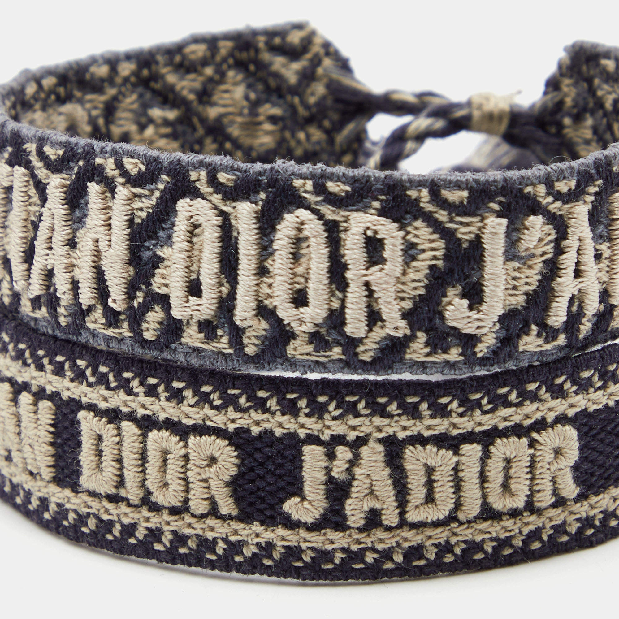 Dior J'adior Friendship Bracelets (2022 Prices) - Spotted Fashion