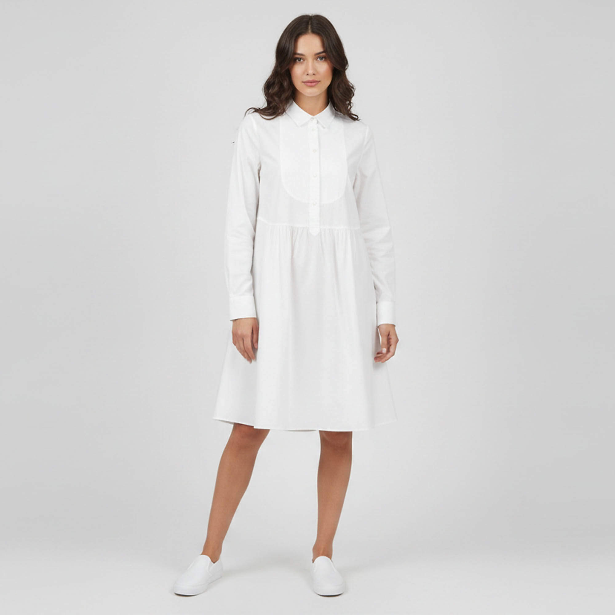 مملوكة مسبقًا Christian Dior White CD Bee Embroidered Cotton Pintuck Shirt Dress L