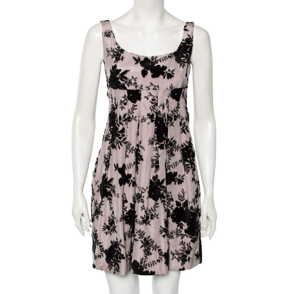 مملوكة مسبقًا Dior Lilac Floral Embroidered Silk Sleeveless Pleated Dress M 