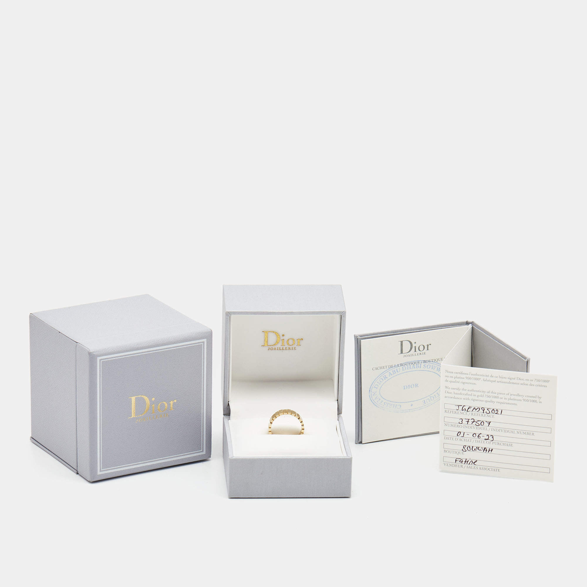 Luxury jewellery box  Luxury jewelry box, Dior ring, Luxury jewelry