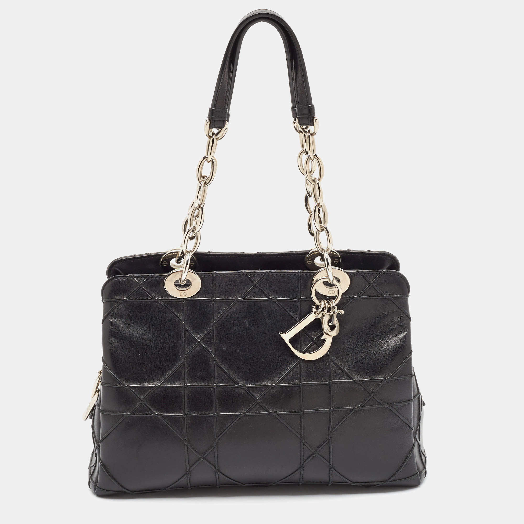 Pre Owned Dior Black Macrocannage Leather Soft Chain Tote