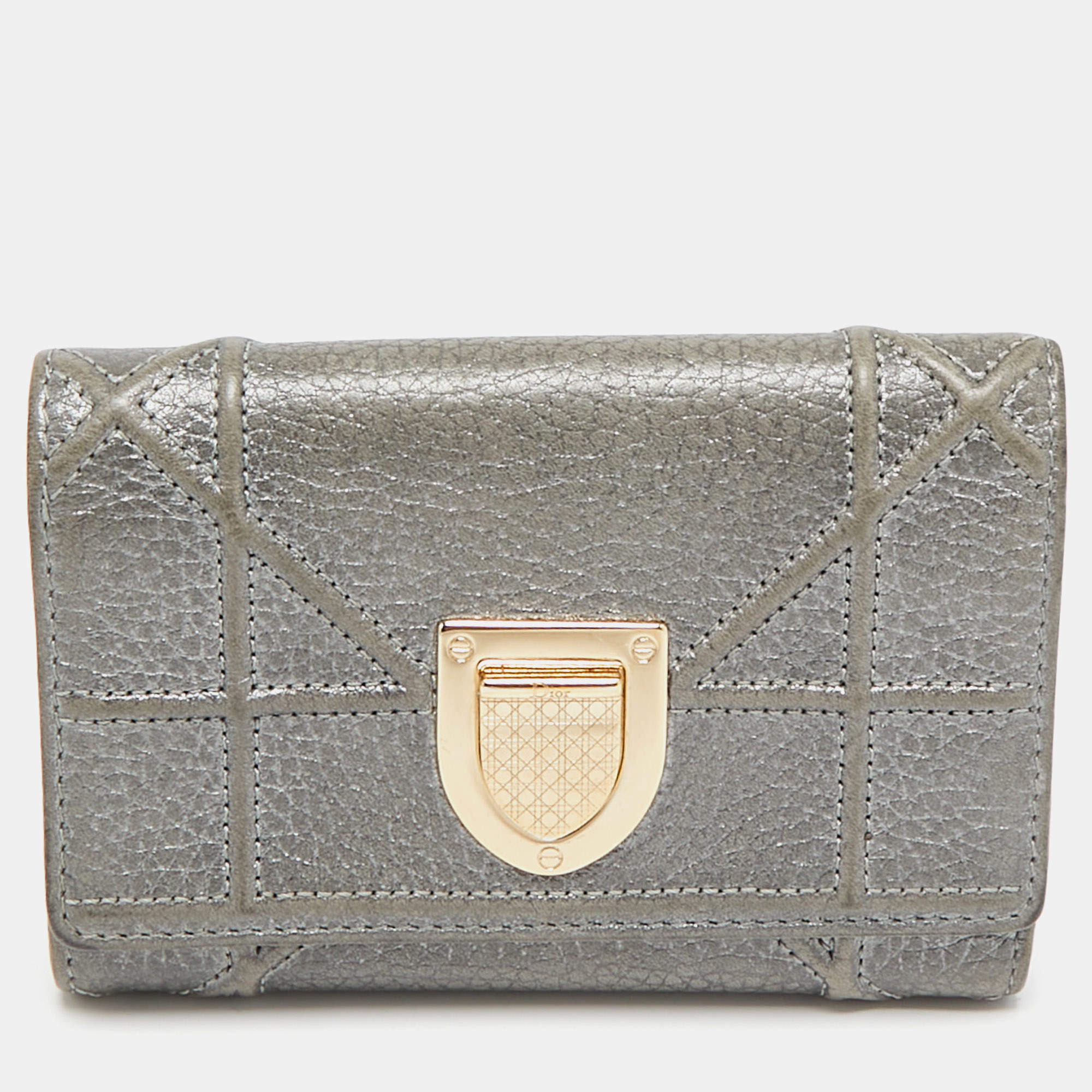 Pre Owned Dior Metallic Leather Diorama Trifold Compact Wallet