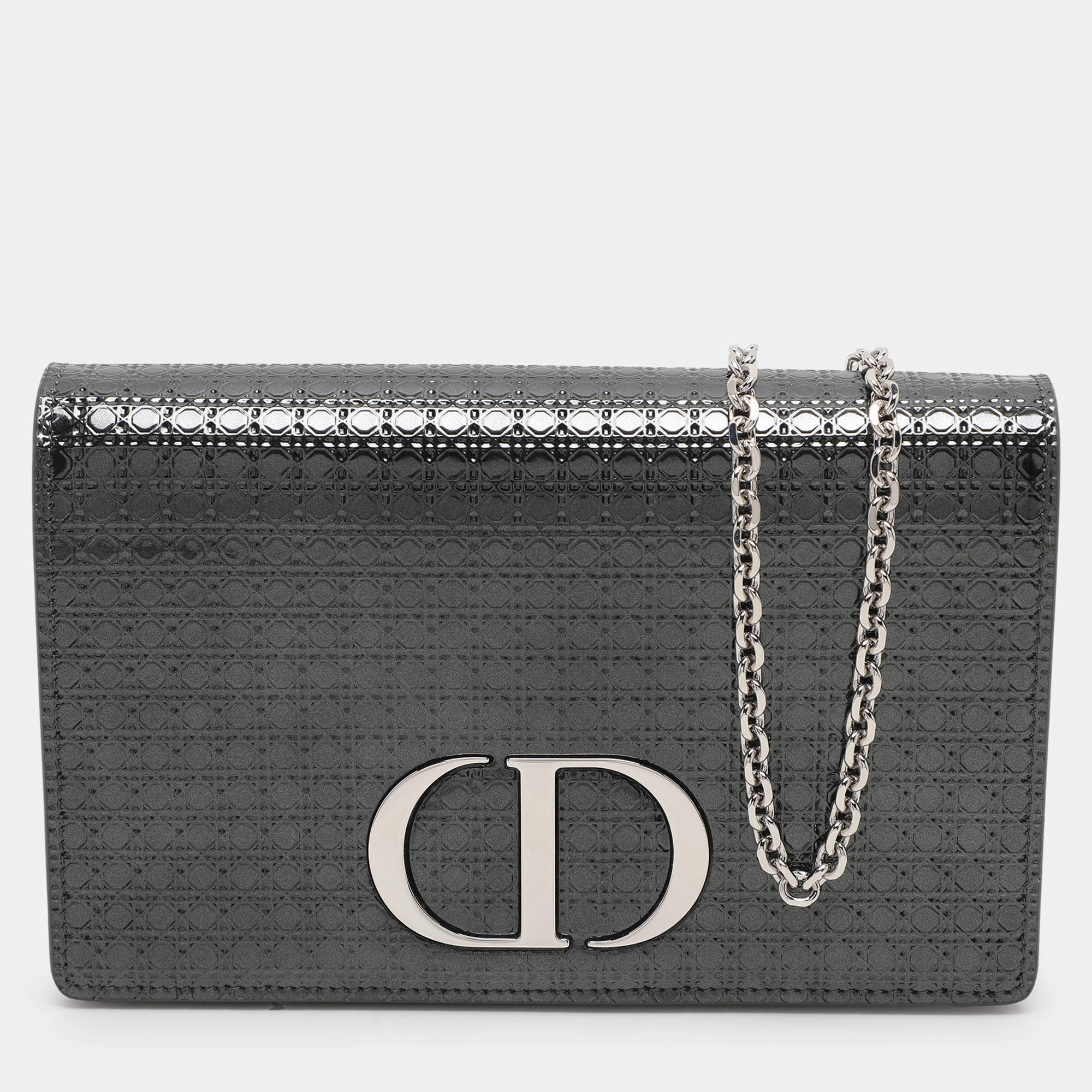 Pre Owned Dior Silver Micro Cannage Patent Leather 2in1 30 Montaigne Pouch Bag