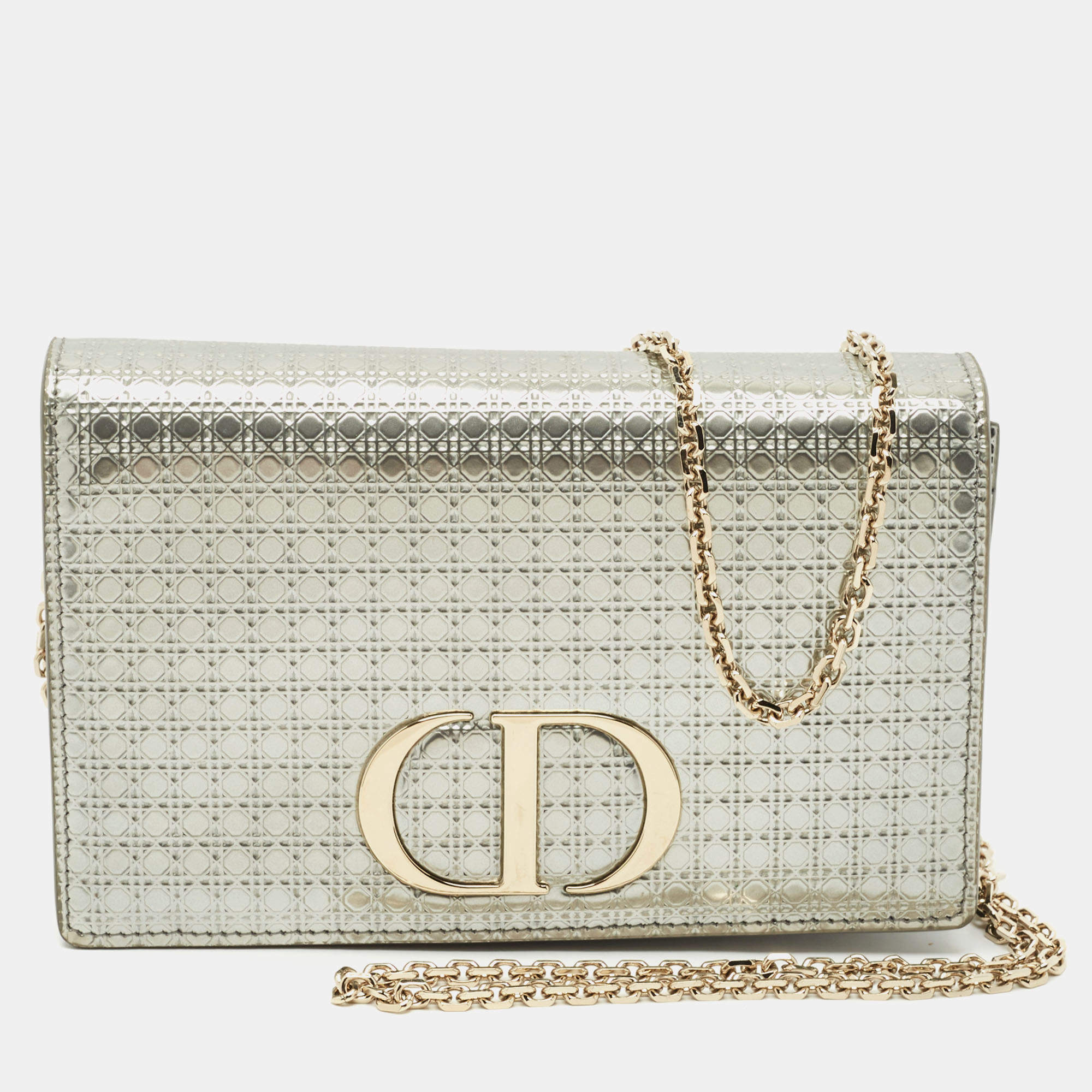 Pre Owned Dior Silver Microcannage Patent Leather 2 in 1 30 Montaigne Pouch