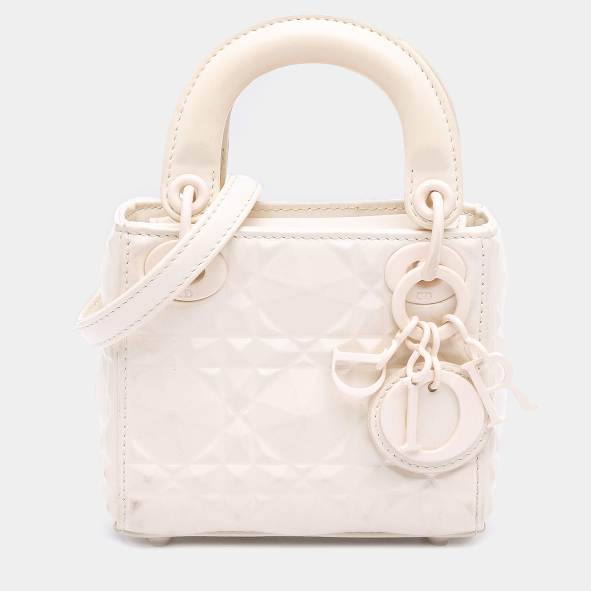 مملوكة مسبقًا حقيبة يد ديور ليدي ديور موديل كاناج نمط ماسي جلد عجل أبيض دقيق للغاية مطفي