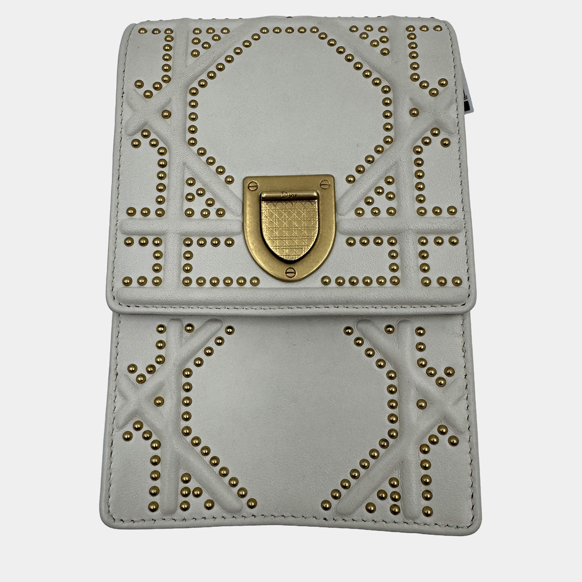 Pre Owned Dior white Leather Studded Diorama Vertical Chain Clutch