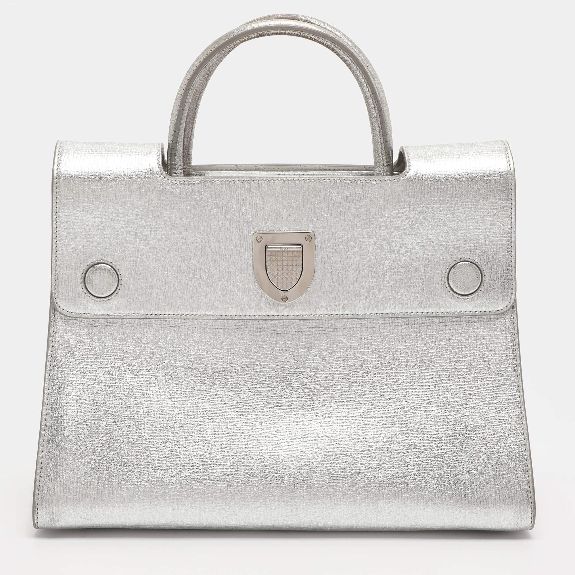 Pre Owned Dior Metallic Silver Leather Medium Diorever Bag