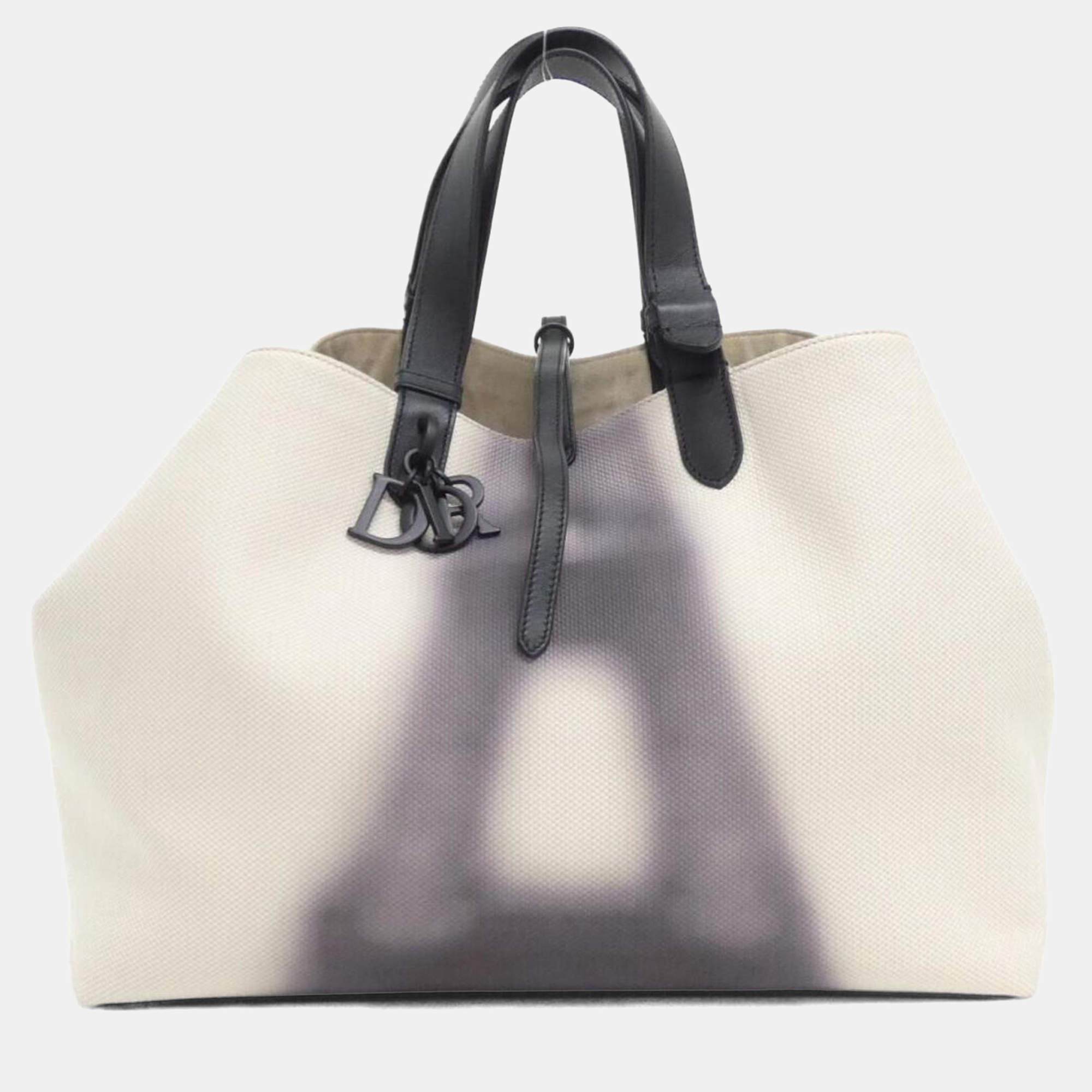 مملوكة مسبقًا حقيبة يد كريستيان ديور توجور كبيرة