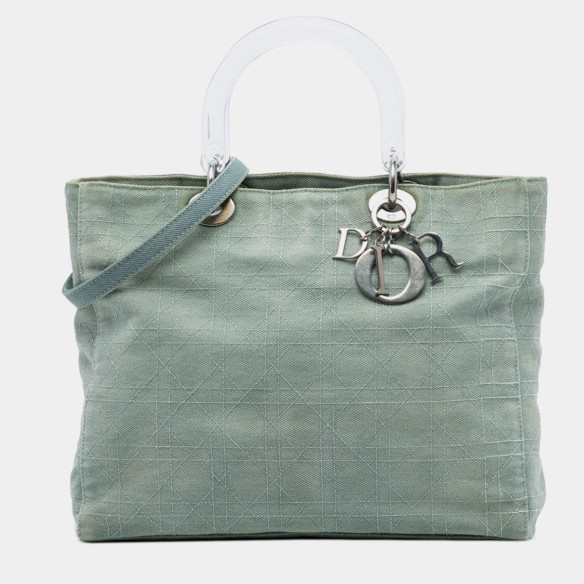 مملوكة مسبقًا حقيبة ديور ليدي ديور كاناج دنيم أزرق مقابض أكريليك كبيرة الحجم