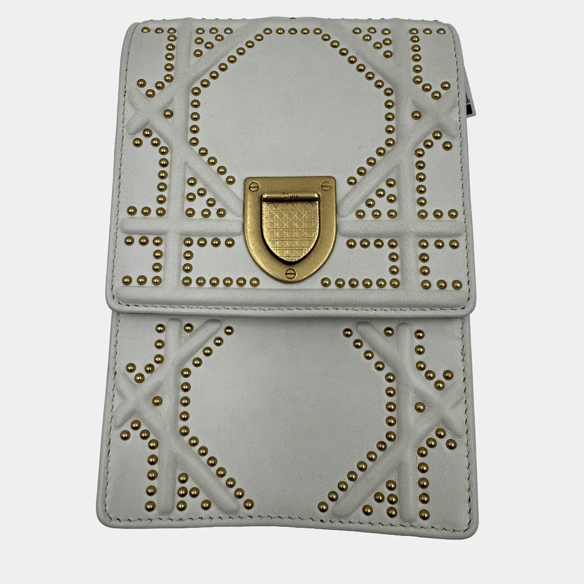 Pre Owned Dior White Leather Studded Diorama Vertical Chain Clutch