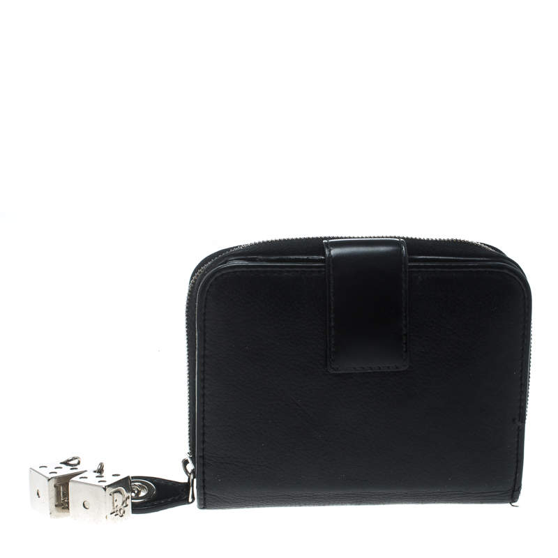 مملوكة مسبقًا Dior Black Leather Dice Charm Zip Compact Wallet 