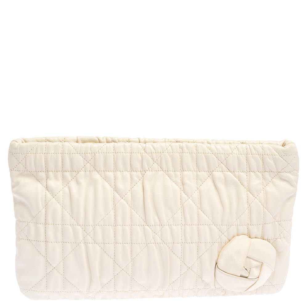 مملوكة مسبقًا Dior White Gaufre Cannage Leather Delidior Satin Rosette Clutch