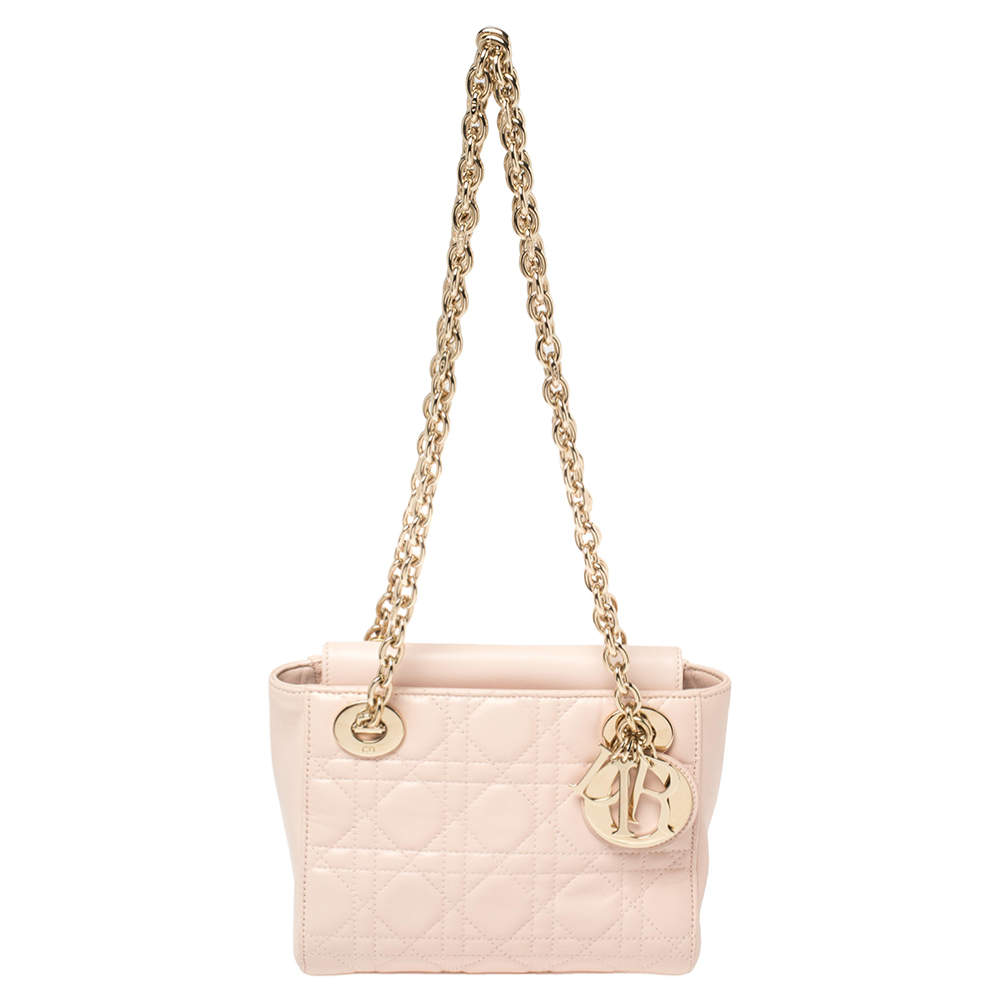 مملوكة مسبقًا Dior Light Pink Cannage Leather Lady Dior Double Chain Bag