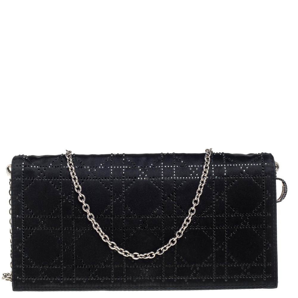 مملوكة مسبقًا Dior Black Satin Crystal Embellished Clutch