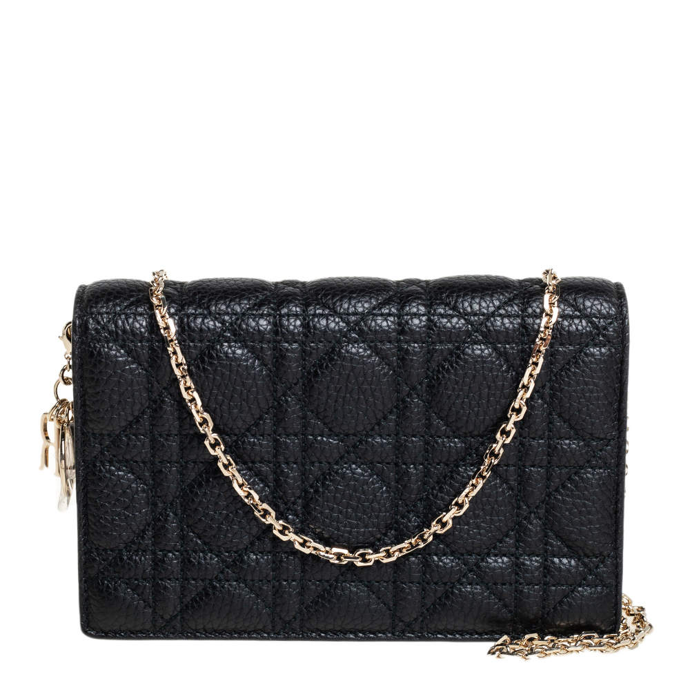 مملوكة مسبقًا محفظة ديور جلد كاناج أسود بسلسلة