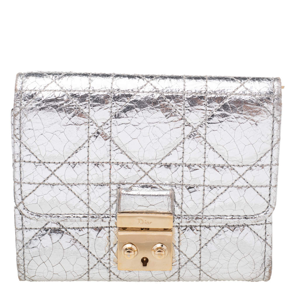 Pre Owned Dior Silver Cannage Foil Leather Compact Wallet