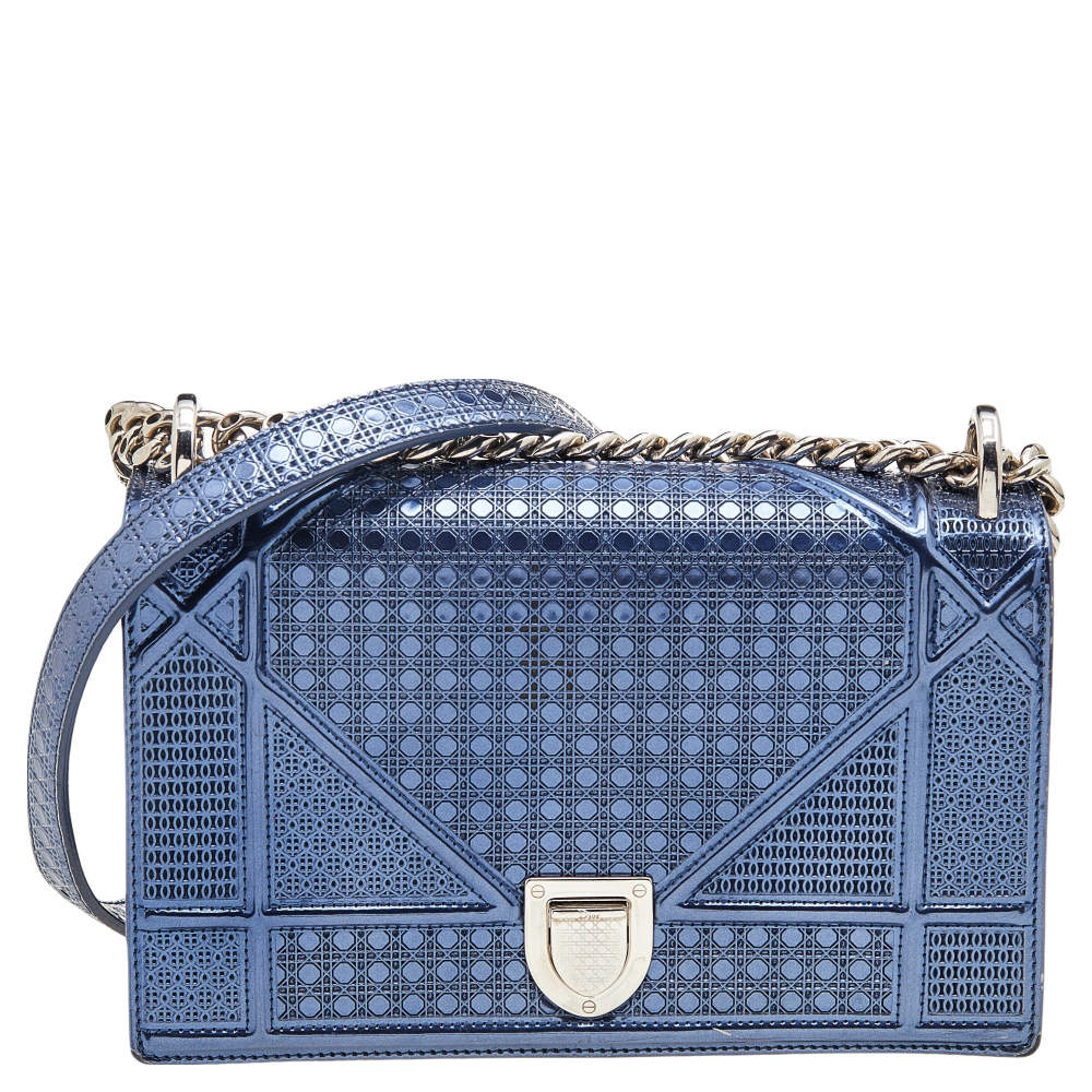 مملوكة مسبقًا Dior Metallic Blue Micro Cannage Patent Leather Small Diorama Shoulder Bag