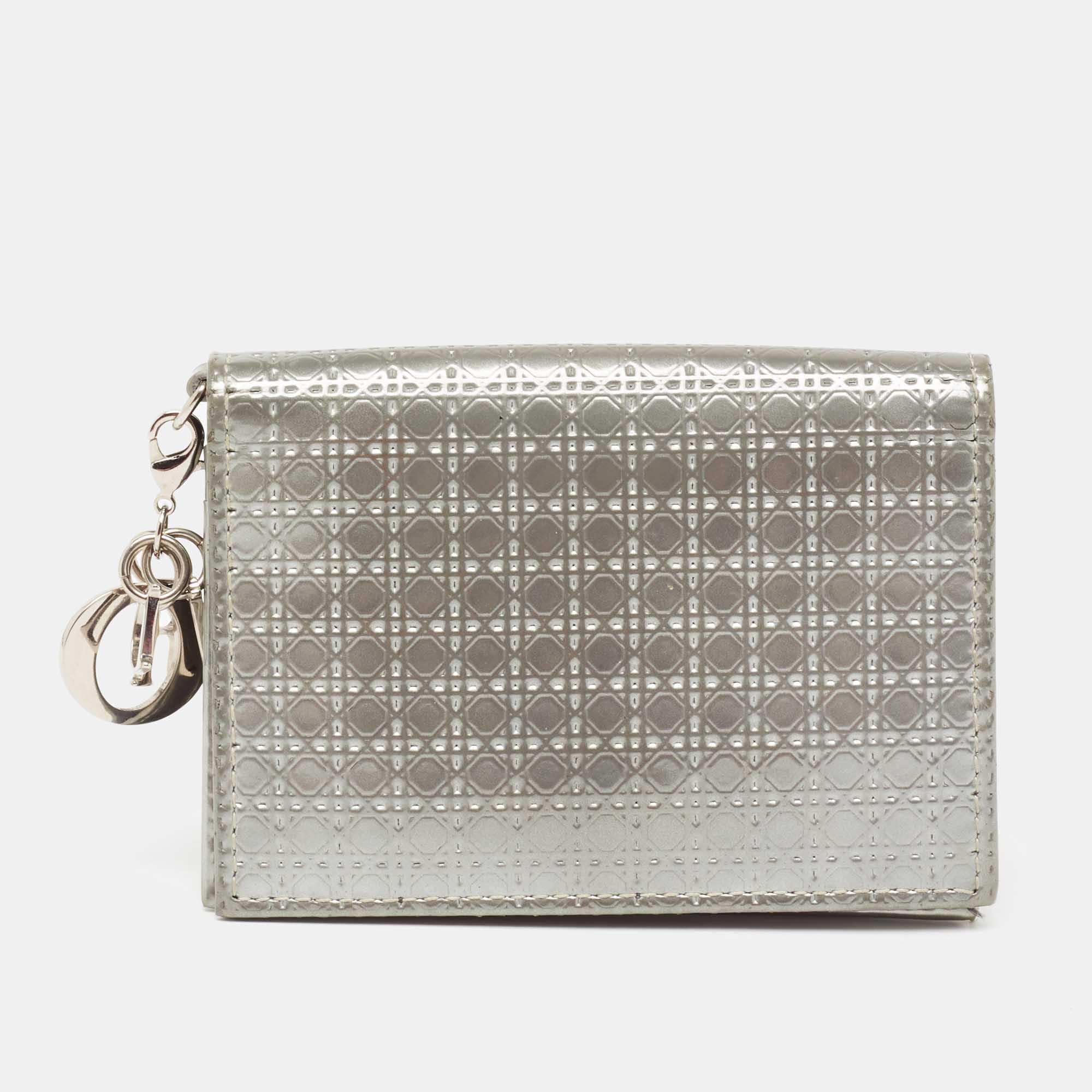 Pre Owned Dior Silver Micro Cannage Patent Leather Mini Lady Dior Card Case