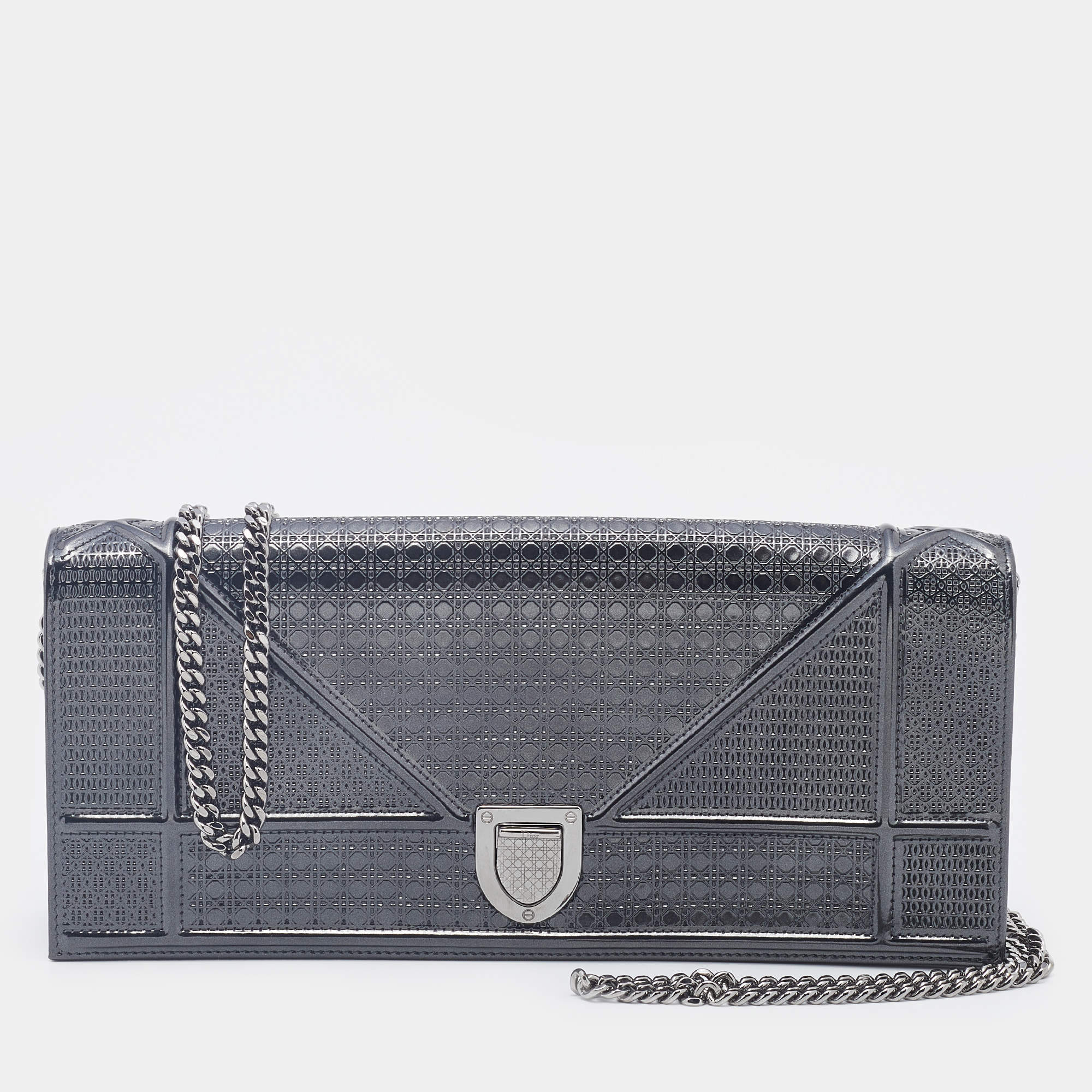 Pre Owned Dior Metallic Grey Cannage Leather Diorama Chain Clutch