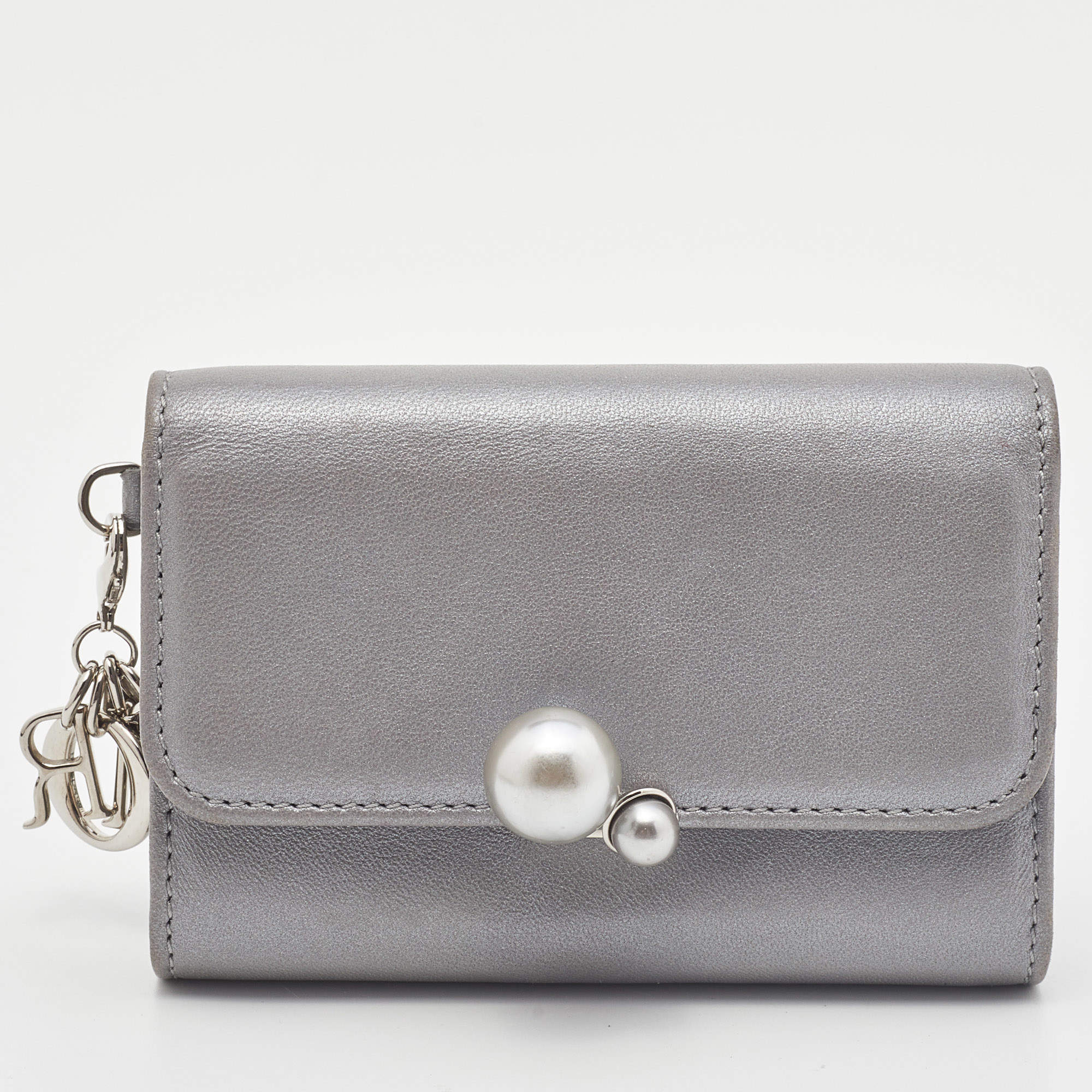 مملوكة مسبقًا Dior Grey Leather Tribale Card Case