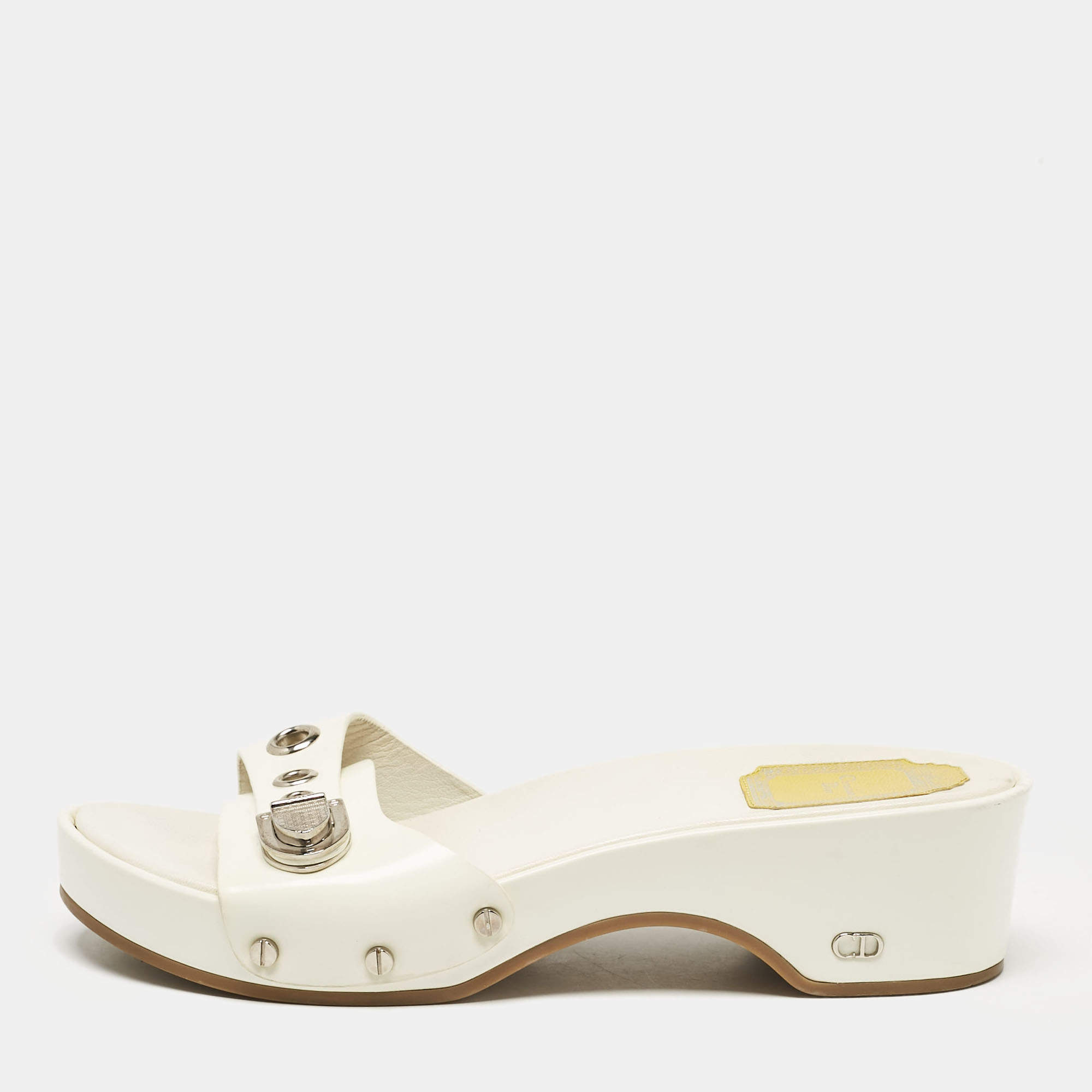 Pre Owned Dior Cream Patent Leather Slide Sandals Size 36.5