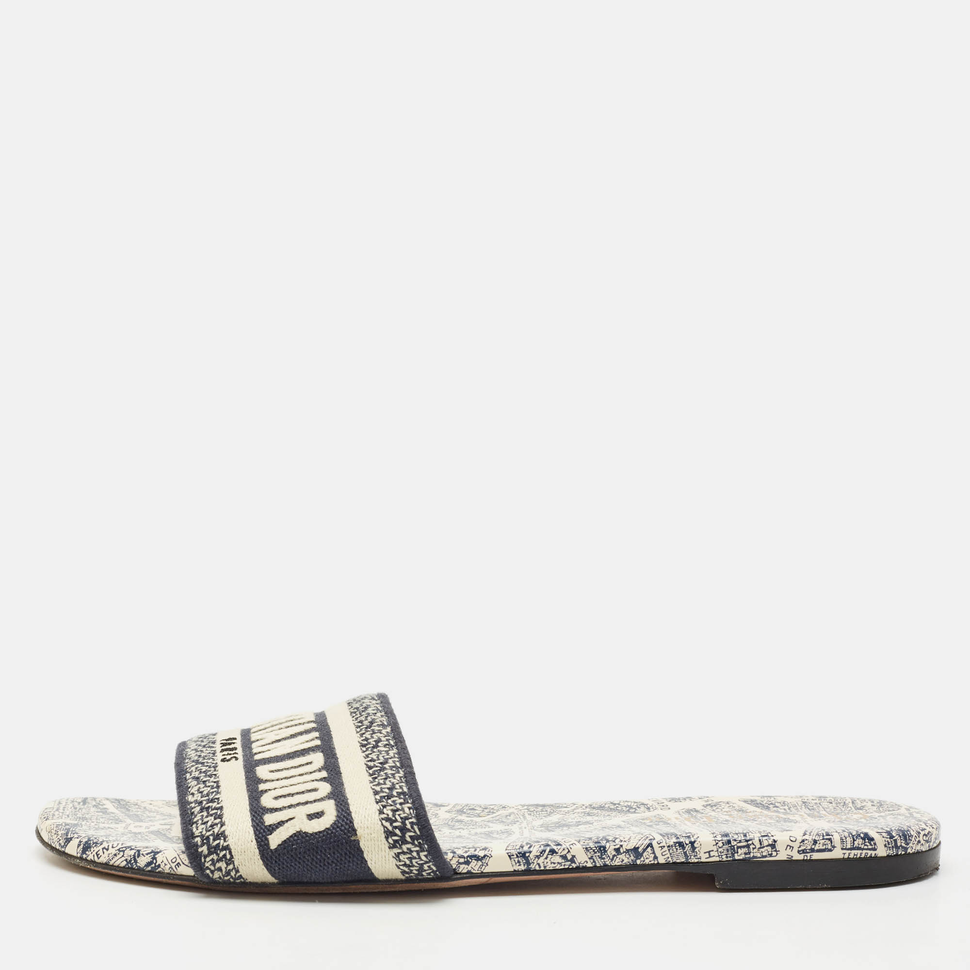 مملوكة مسبقًا Dior Navy Blue Embroidered Canvas Dway Flat Slides Size 39