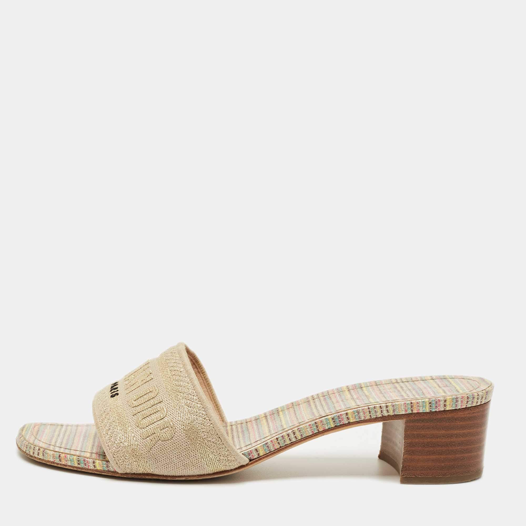 مملوكة مسبقًا Dior Multicolor Embroidered Canvas Dway Slide Sandals Size 39