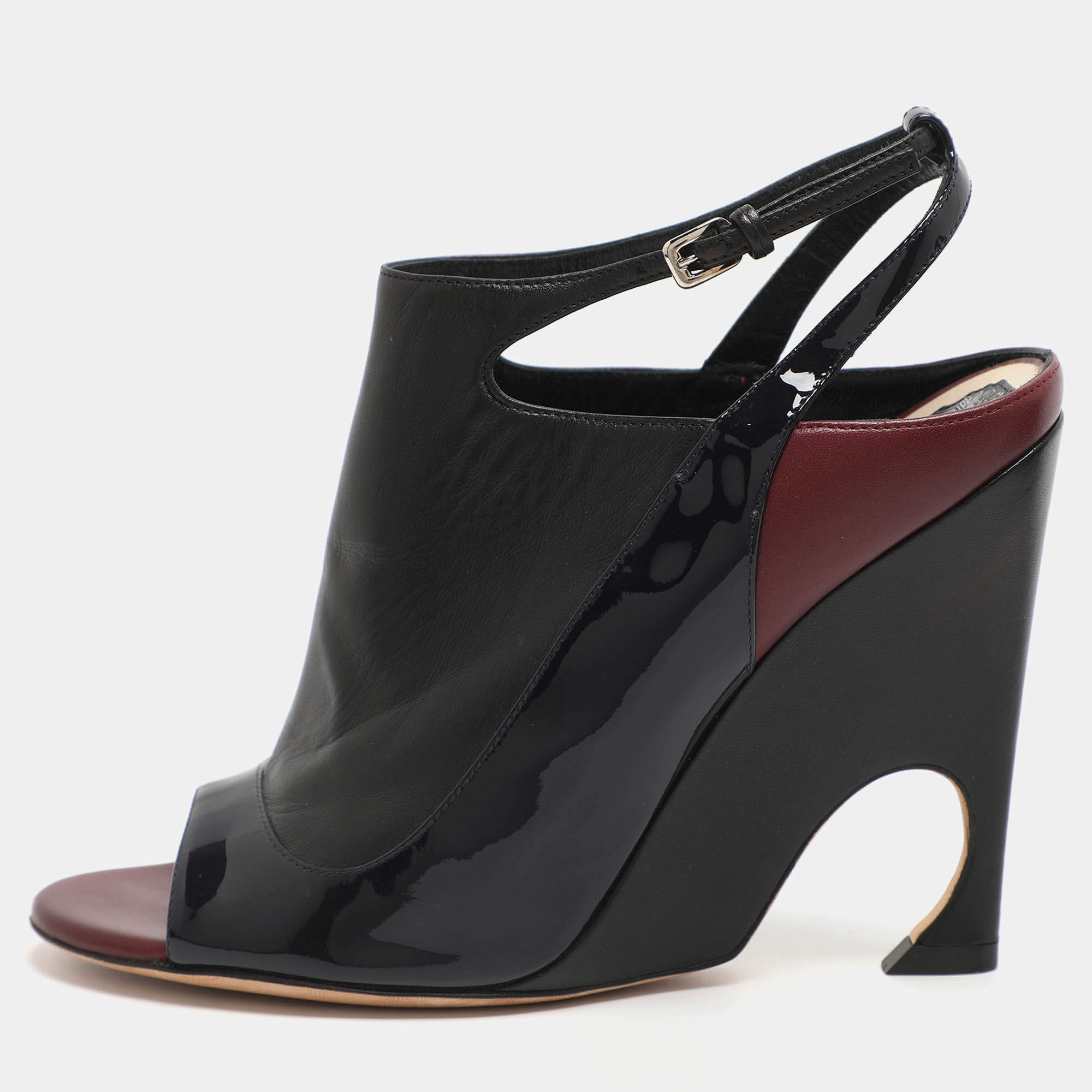 Pre Owned Dior Size 37.5 Black Patent Leather Wedge Slingback Sandals