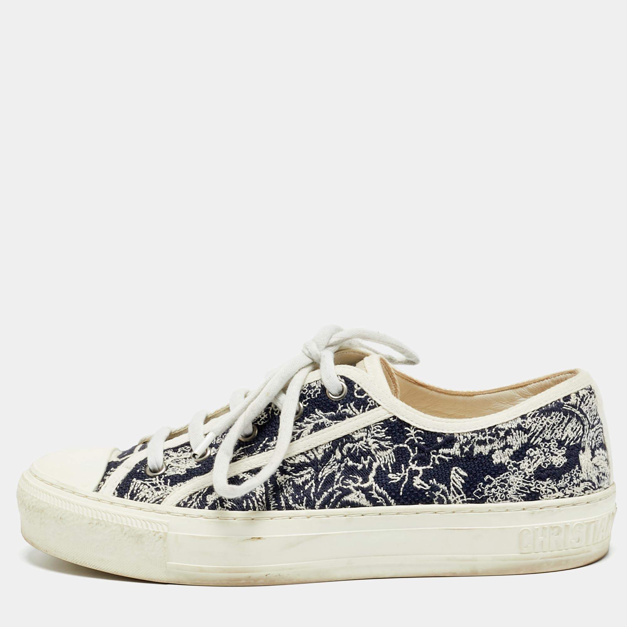 مملوكة مسبقًا Dior Walk'n'Dior Size 38.5 Navy Blue Knit Fabric Low Top Sneakers