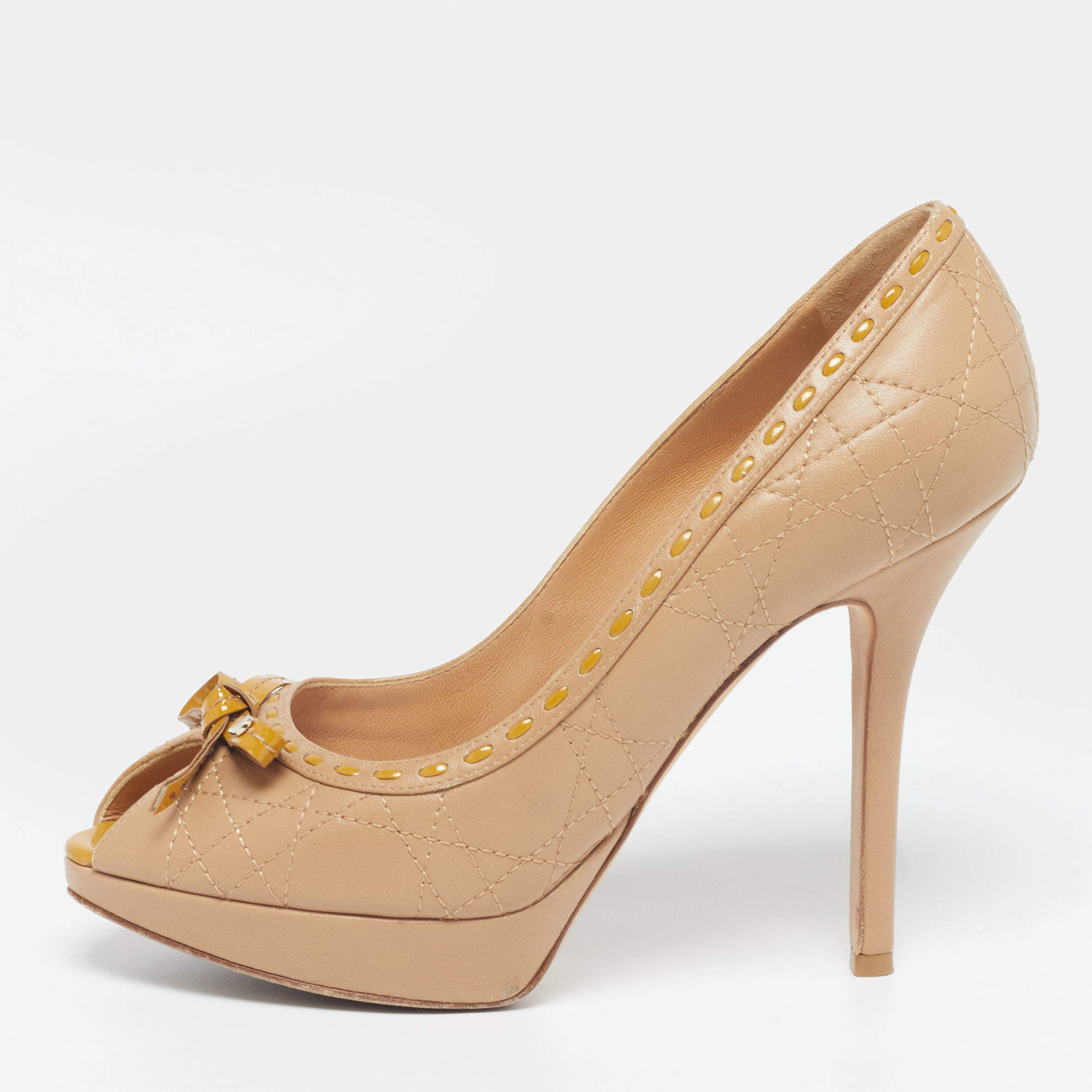 Pre Owned Dior Lovely Size 37.5 Beige Leather Peep Toe Pumps