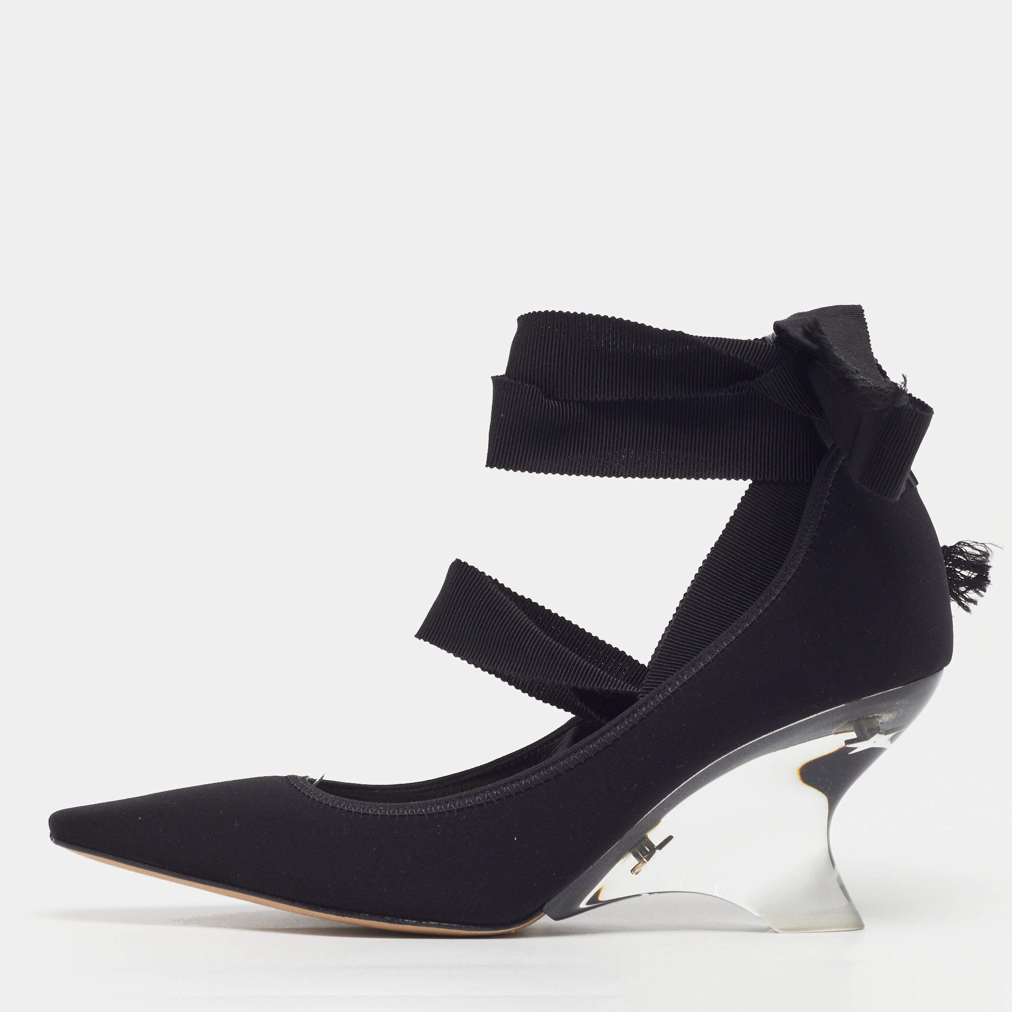 مملوكة مسبقًا  حذاء كعب عالي ديور إيتويله بمقدمة مدببة ورباط قماش أسود مقاس 38