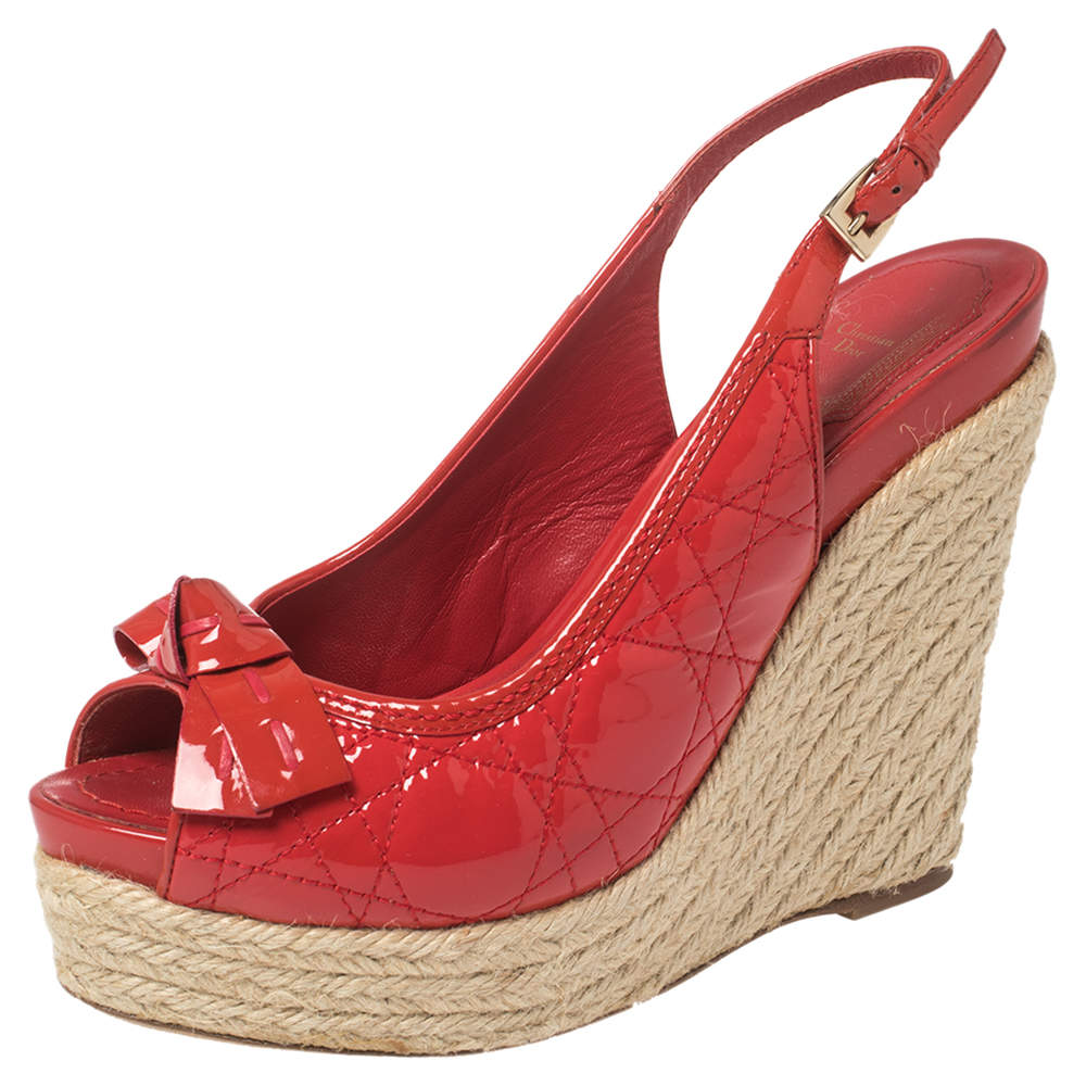 Pre Owned صندل ديور جلد لامع كاناج أحمر كعب روكي إسبادريل مقدمة مفتوحة فتحة كعب مقاس 37.5