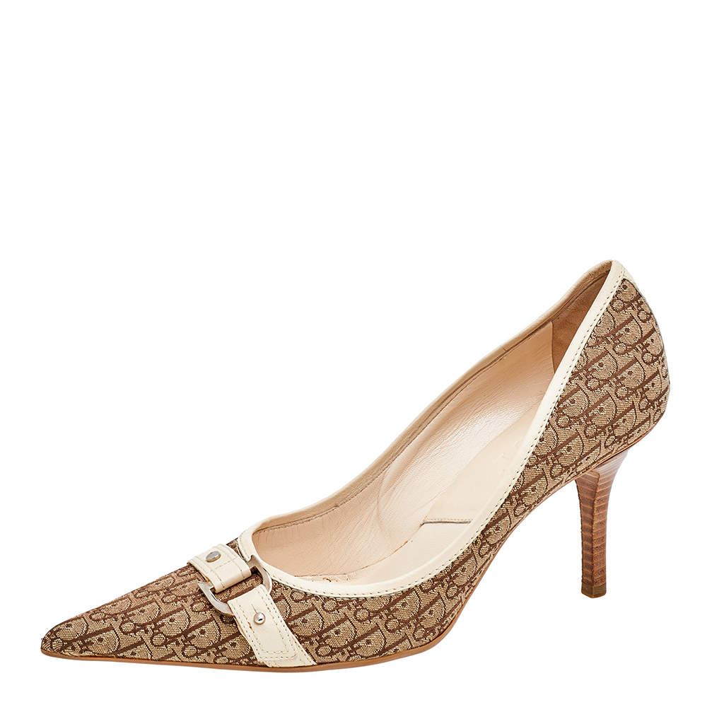 مملوكة مسبقًا Dior Beige/Cream Diorissimo Canvas And Leather Pointed Toe Pumps Size 39
