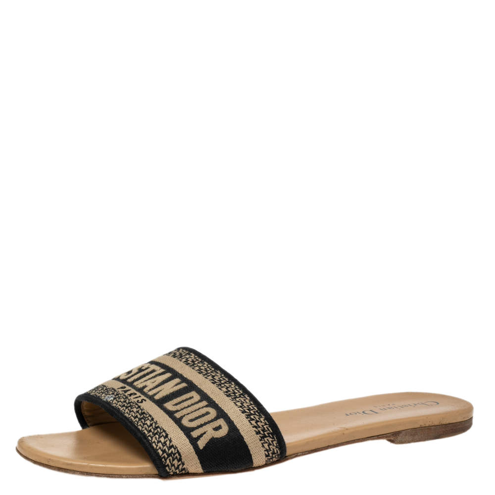 Pre Owned Dior beige/Black Canvas Logo Embroidered D-Way Flat Slides Size 40