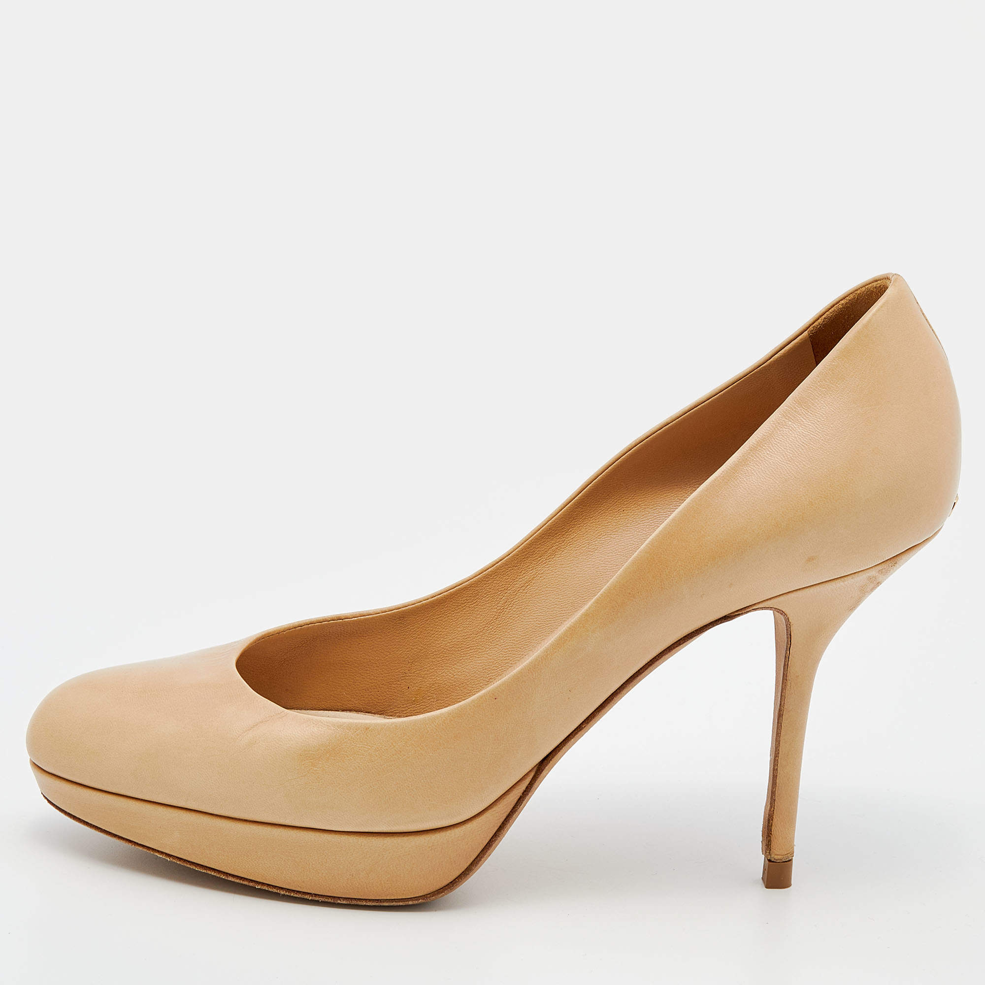 Pre Owned Dior Beige Leather Round Toe Platform Pumps Size 38.5
