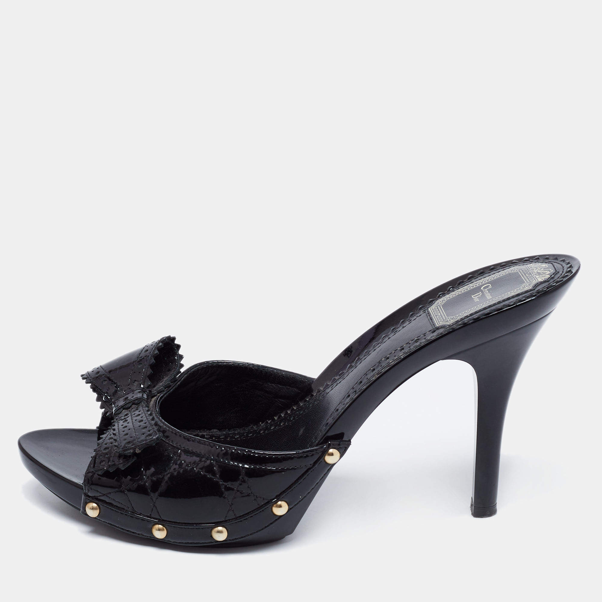 مملوكة مسبقًا Dior Black Cannage Patent Leather Bow Slide Sandals Size 40