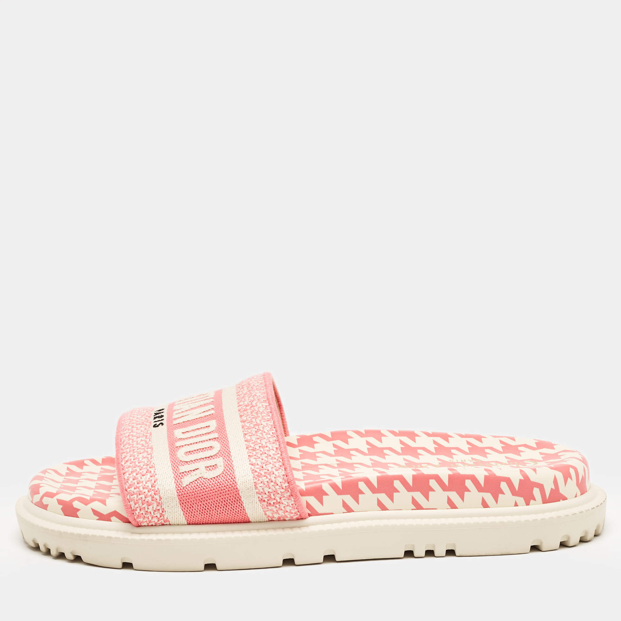 Pre Owned Dior Pink/White Logo Embroidered Canvas Houndstooth Dway Slides Size 38