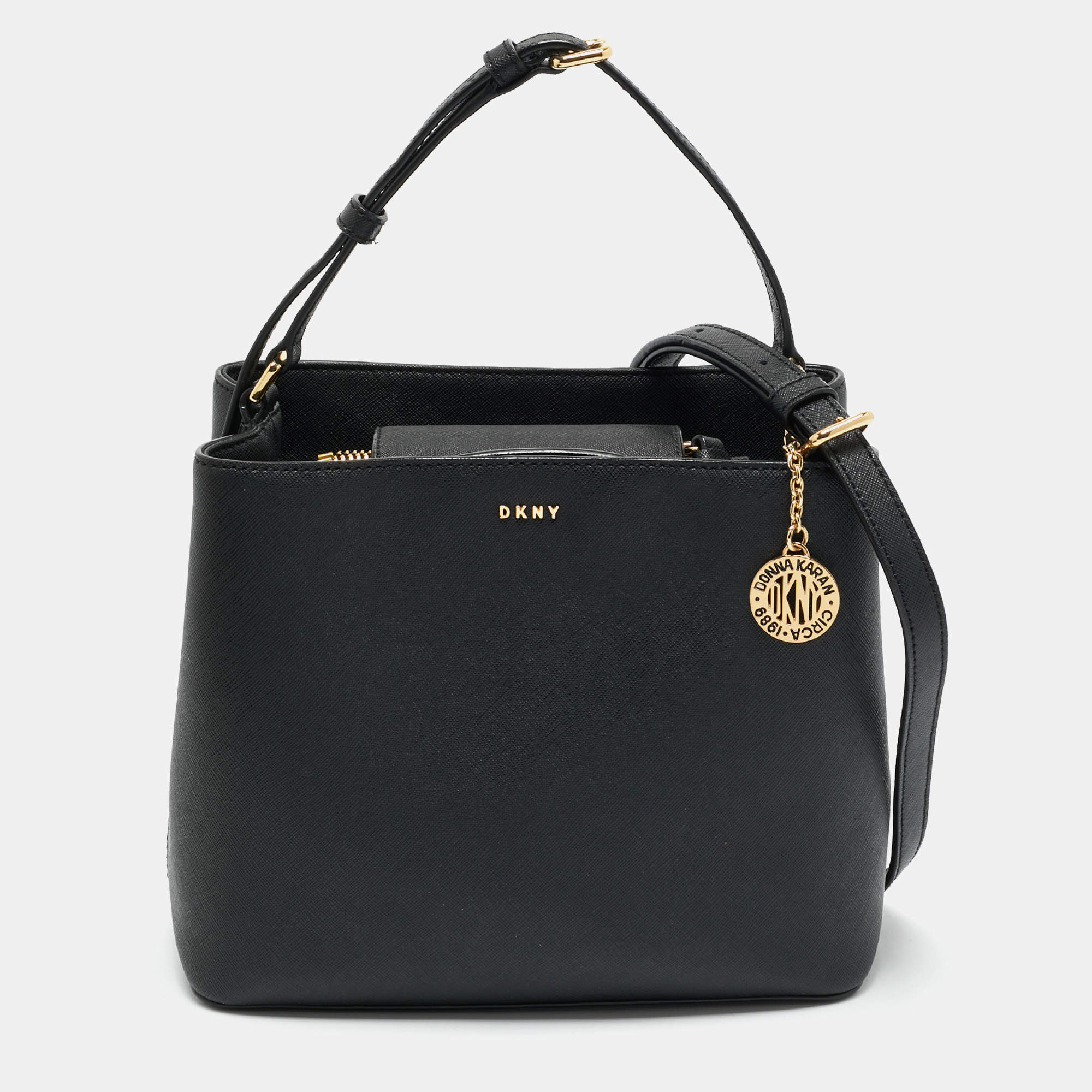 Pre Owned DKNY Black Leather Bryant Park Bucket Bag