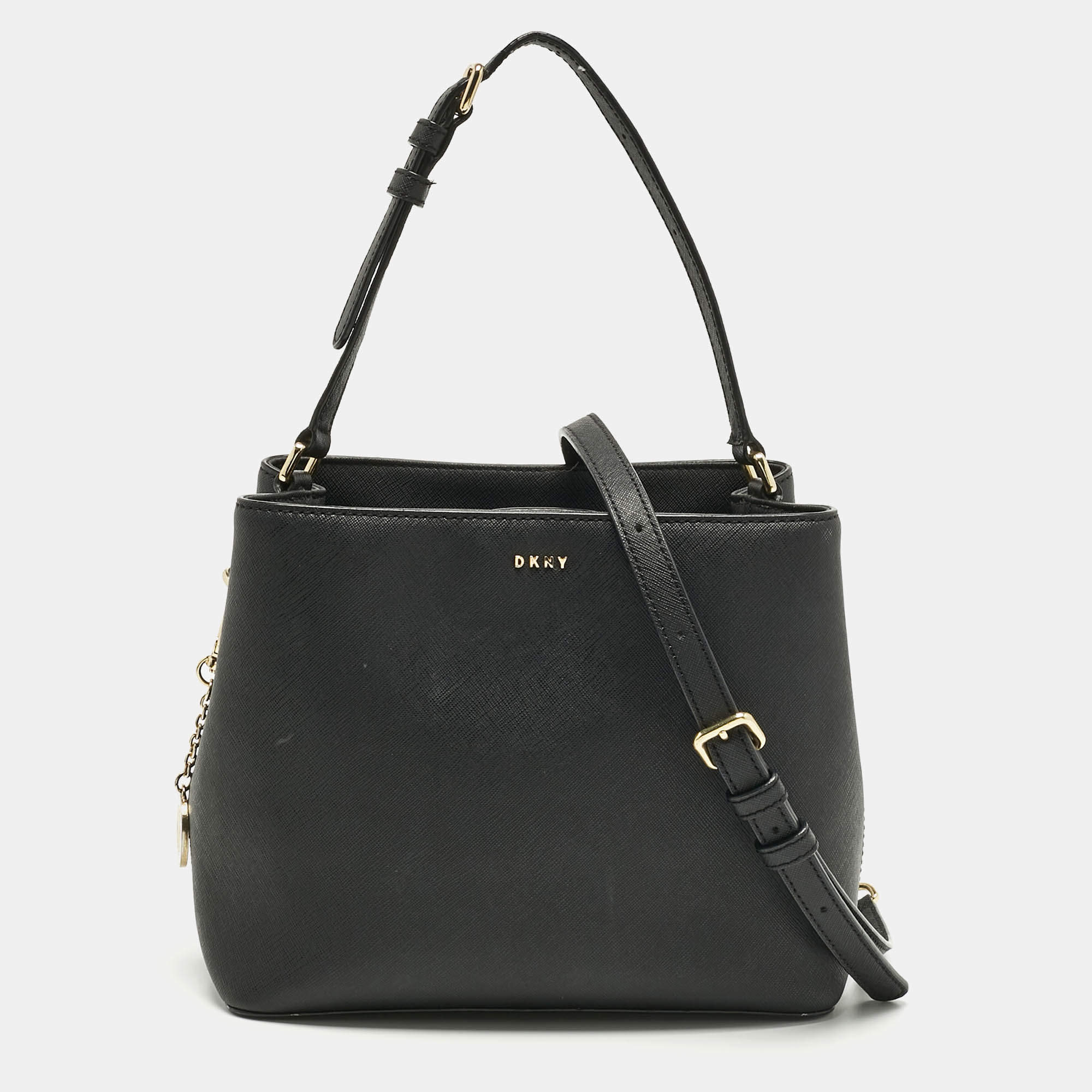 Pre Owned DKNY Black Leather Bryant Park Bucket Bag