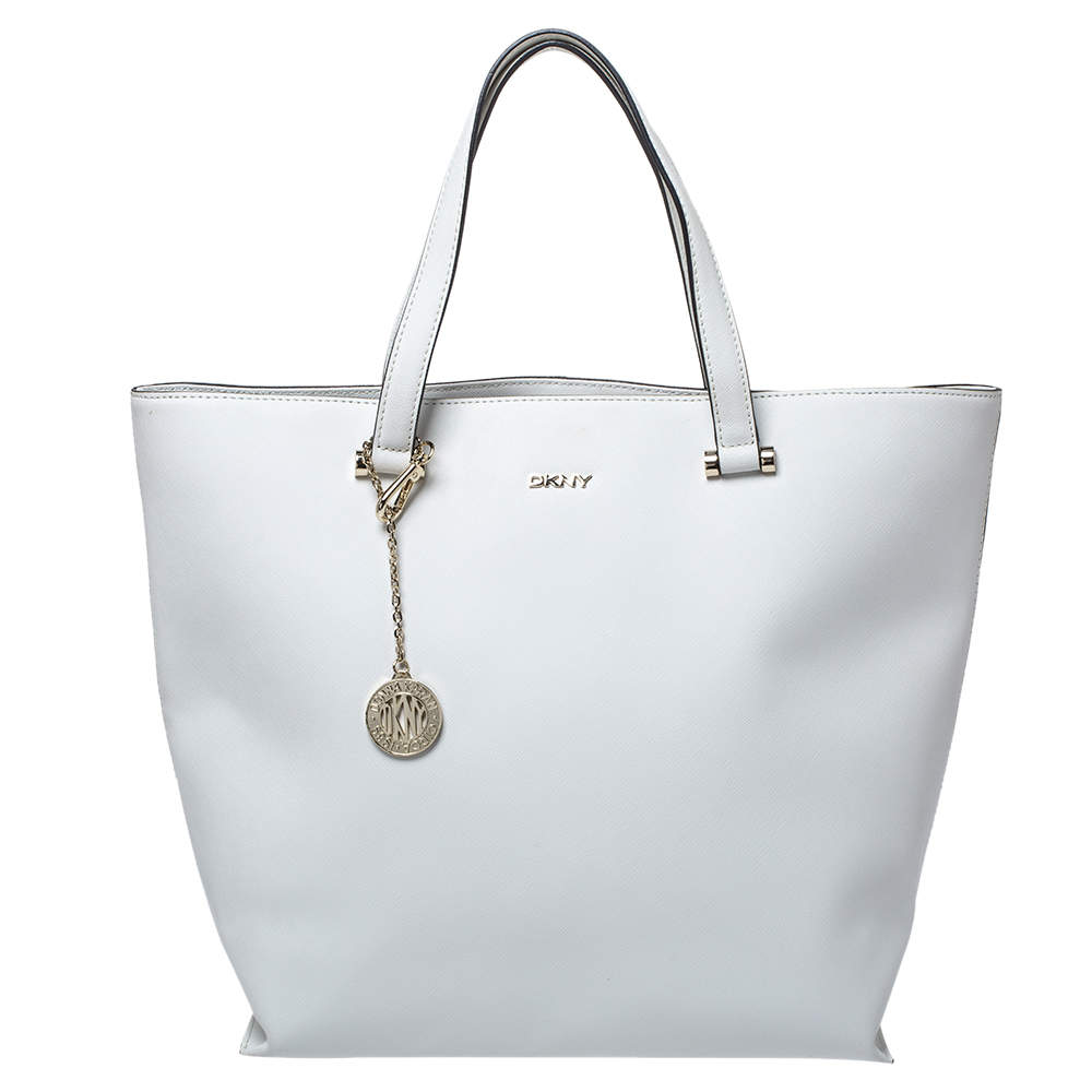 مملوكة مسبقًا DKNY White Leather Tote
