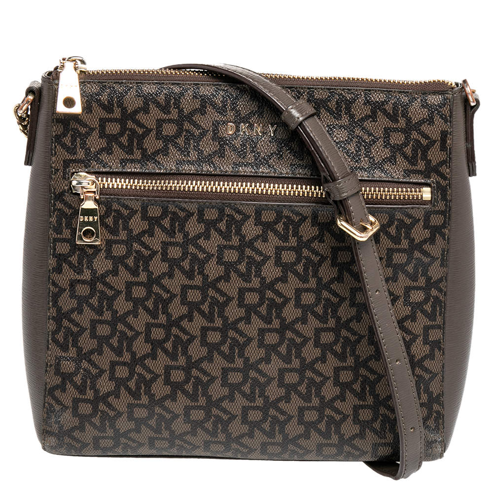مملوكة مسبقًا DKNY Brown Signature Canvas And Leather Top Zip Shoulder Bag