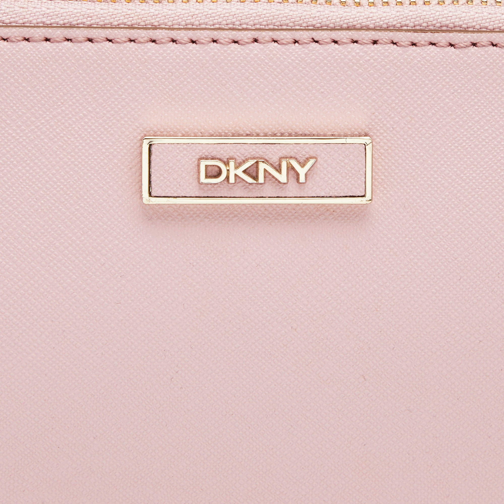 Leather crossbody bag Dkny Pink in Leather - 27483289