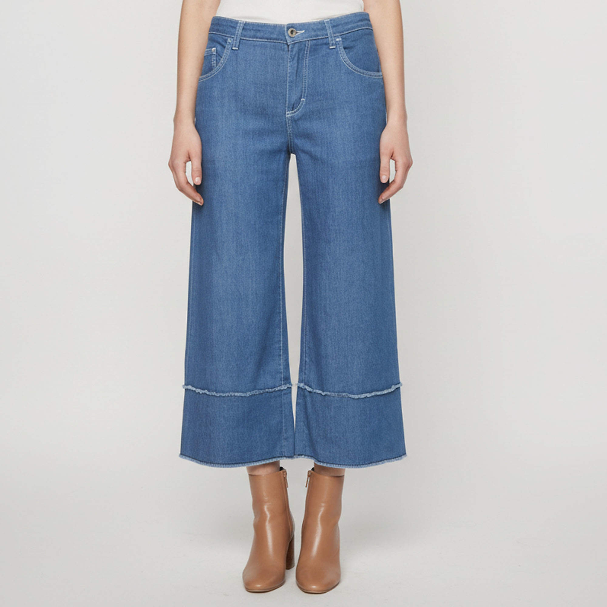 Pre Owned Dolce & Gabbana Blue Denim Cropped Jeans S/Waist 28"