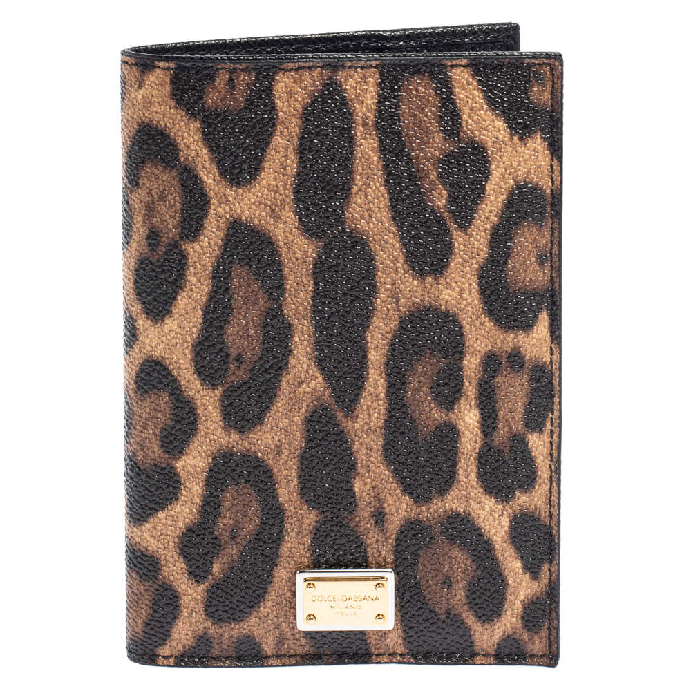 Pre Owned Dolce & Gabbana Brown/Black Animal Print Coated Canvas Passport Holder