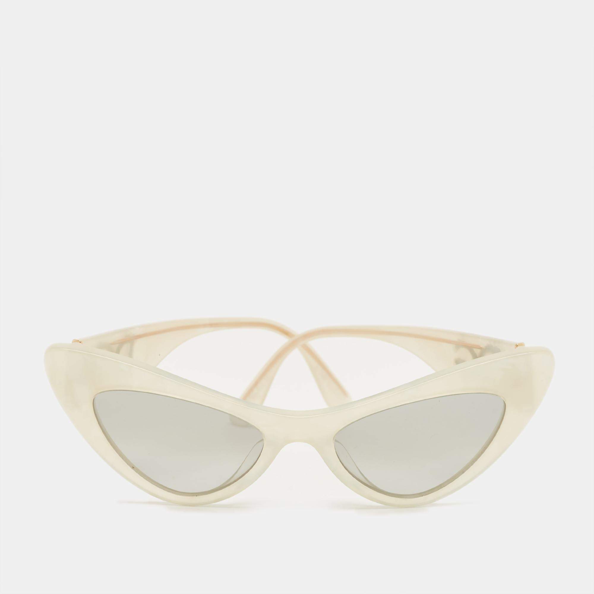 مملوكة مسبقًا Dolce & Gabbana Pearl White/Grey DG 4368 F Logo Cat Eye Sunglasses