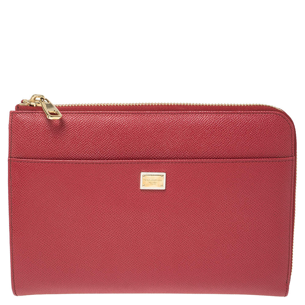 مملوكة مسبقًا حافظة أيباد دولتشي أند غابانا سحاب جلد محبب حمراء