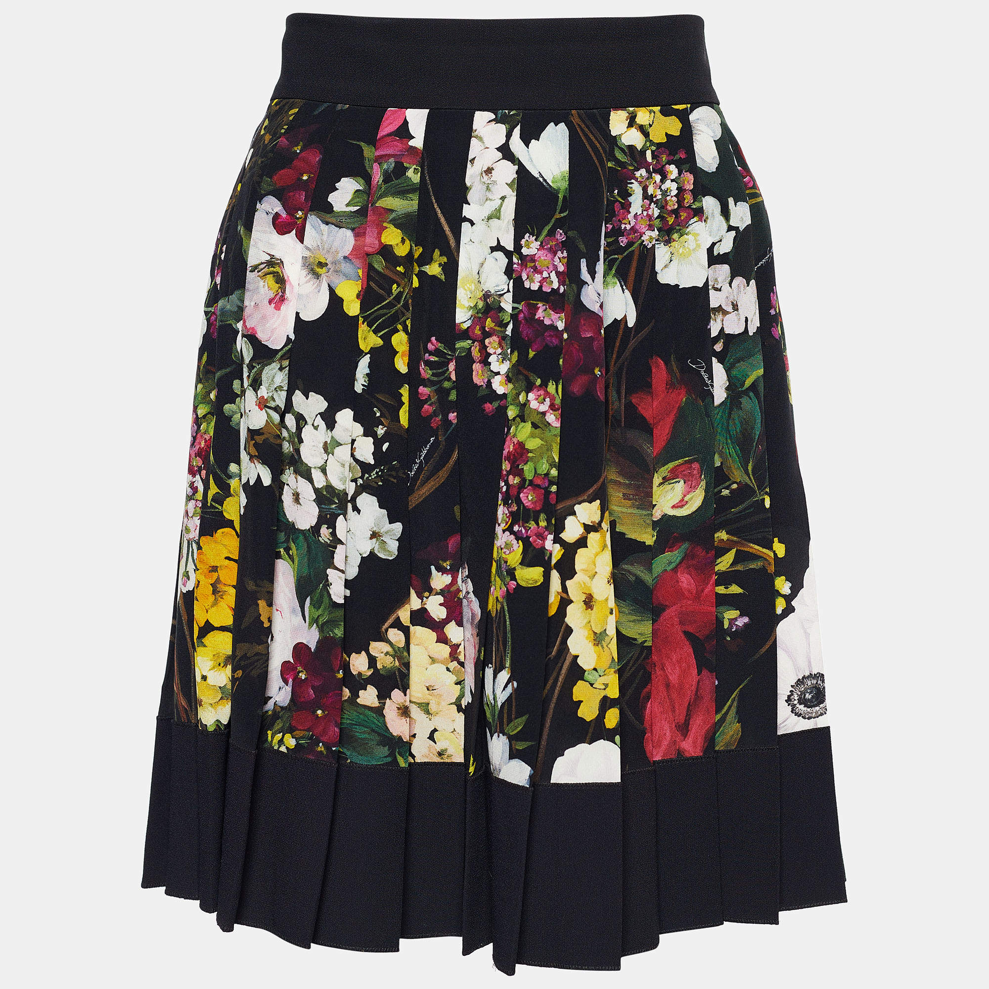 Pre Owned Dolce & Gabbana Black Floral Print Silk Pleated Mini Skirt S